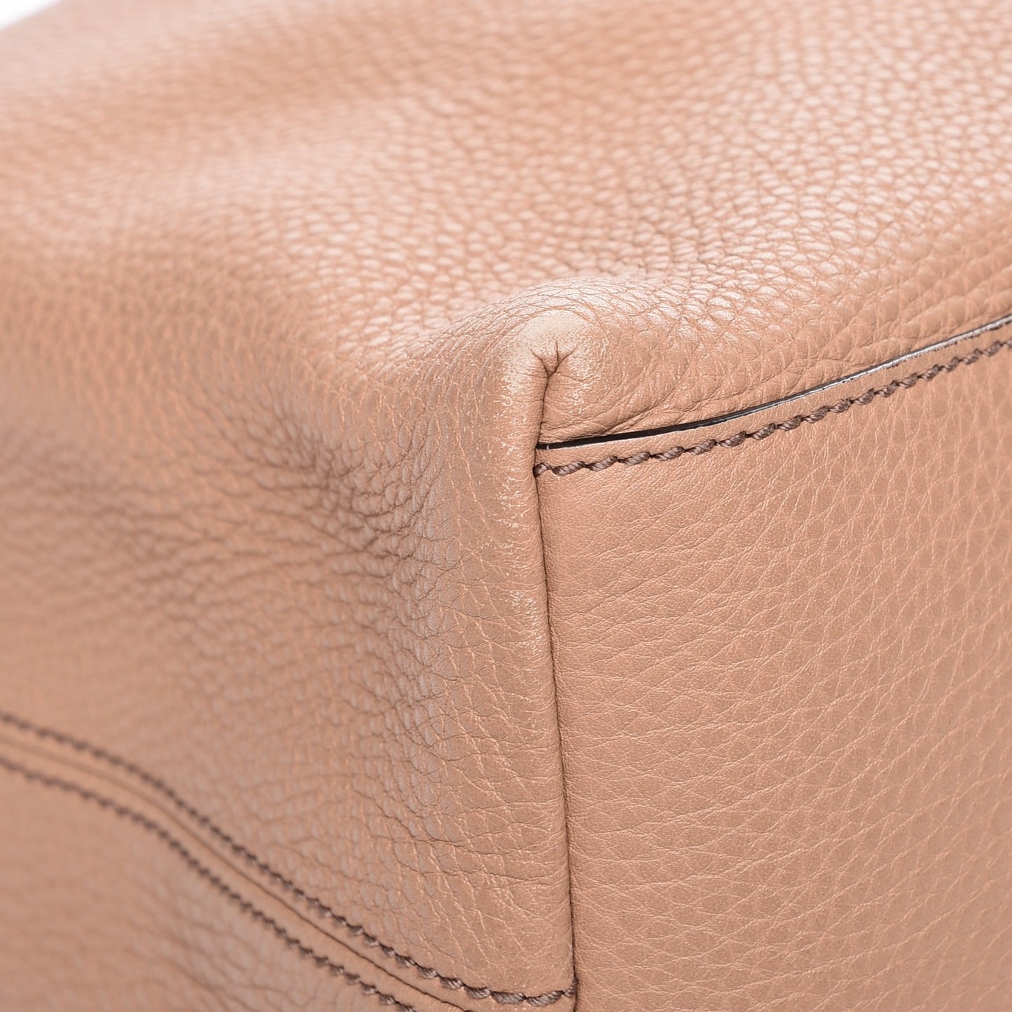 Pebbled Calfskin Medium Soho Chain Shoulder Bag Rose Beige