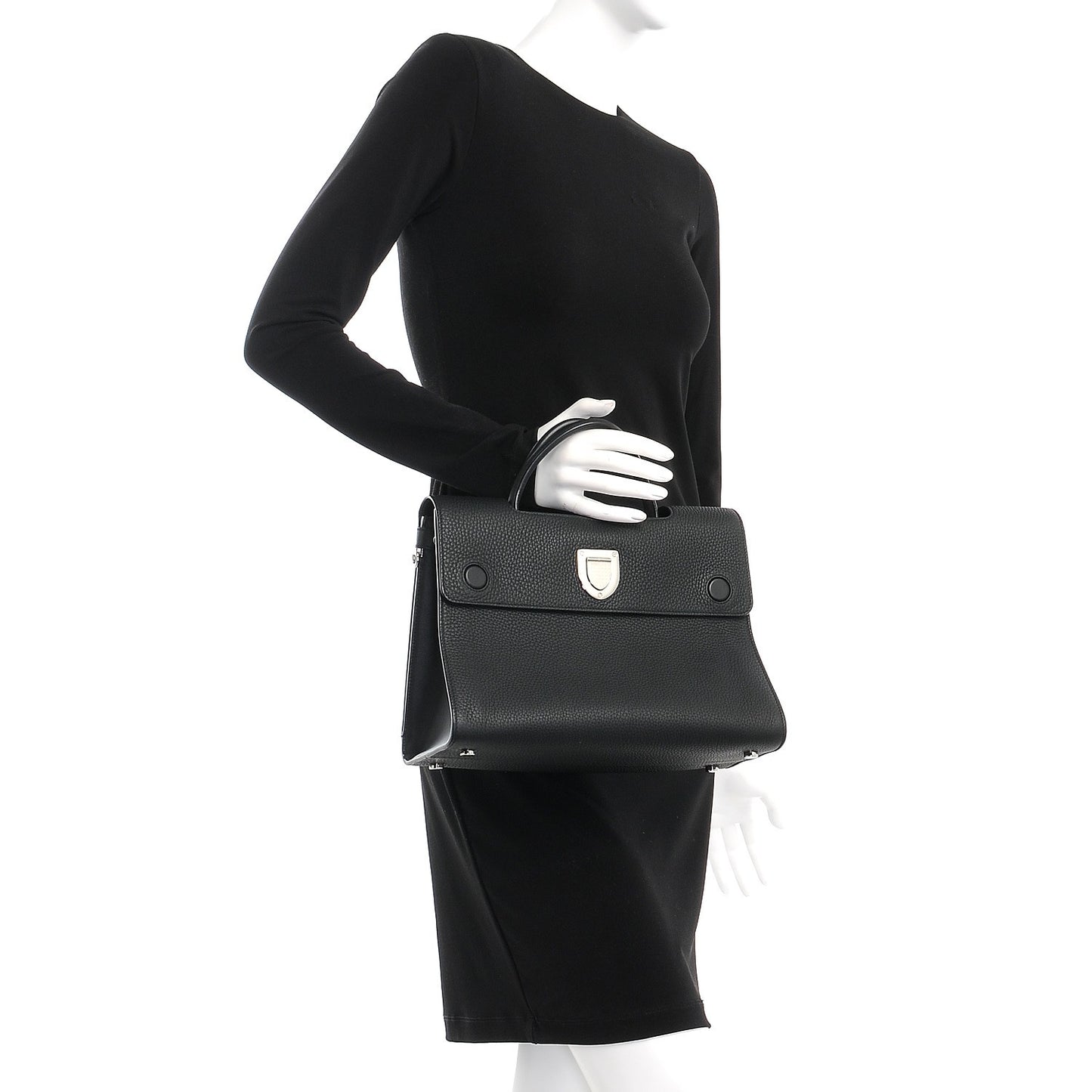 Grained Calfskin Medium Diorever Flap Black