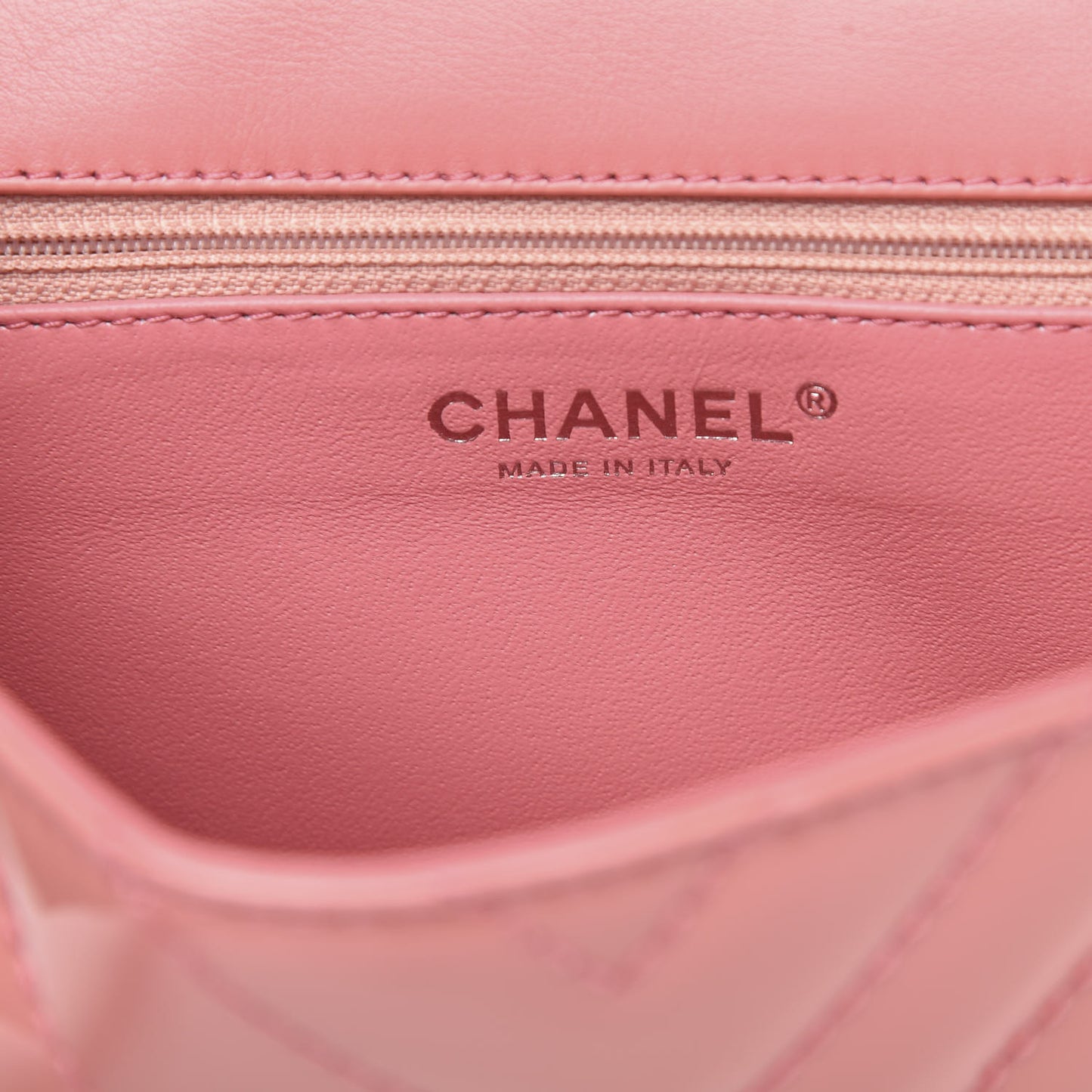 Patent Chevron Quilted Medium Single Flap Pink
