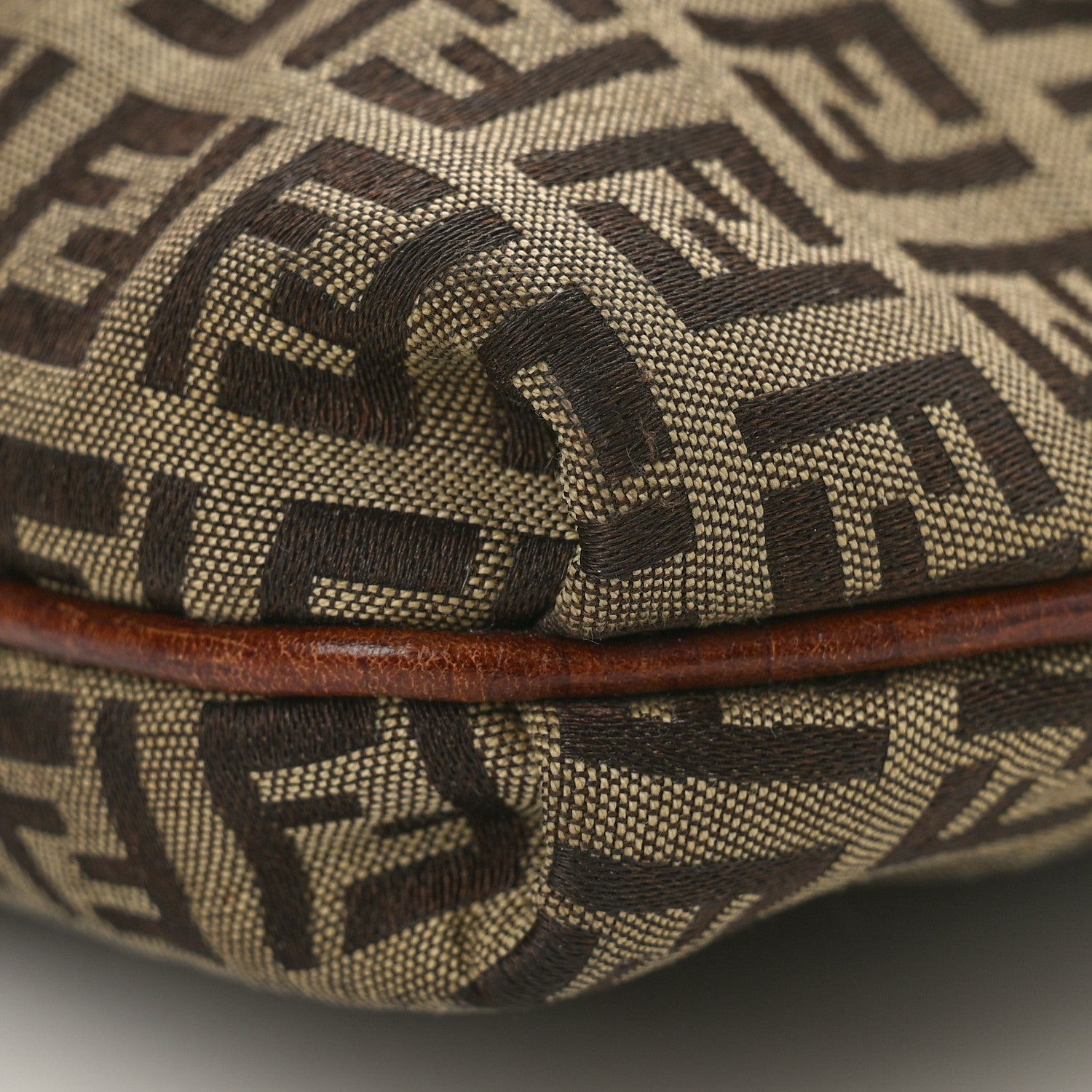 Fendi Zucchino Vitello Tube Messenger Bag Mogano Panna Bruciato 8 of 10