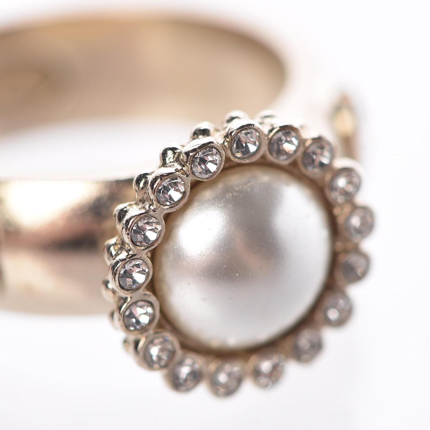 Pearl Crystal CC Ring 53 6.25 Gold Pearly White