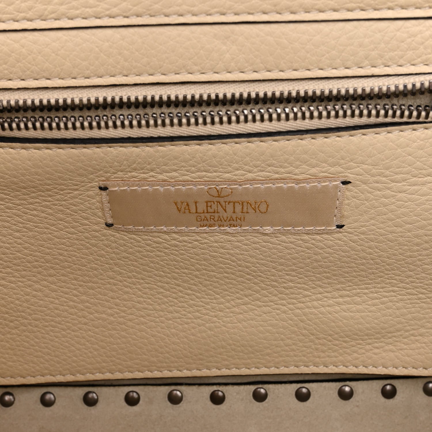 Valentino Garavani Grained Calfskin Turquoise Small Rockstud Rolling Tote Light Ivory 6 of 9