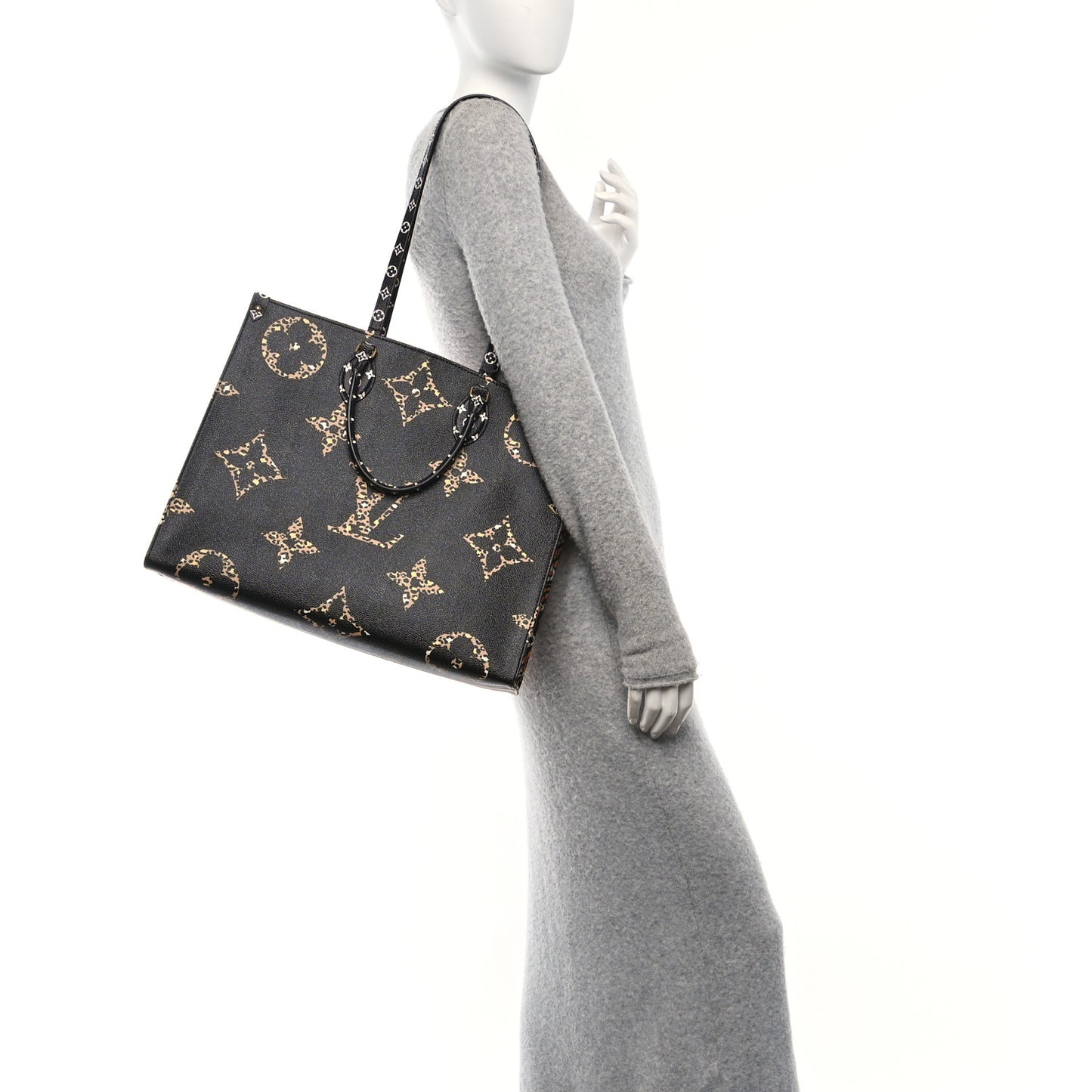 Monogram Giant Jungle Onthego GM Black