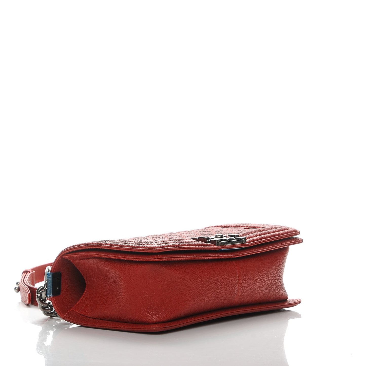 Caviar Quilted Medium Boy Flap Red