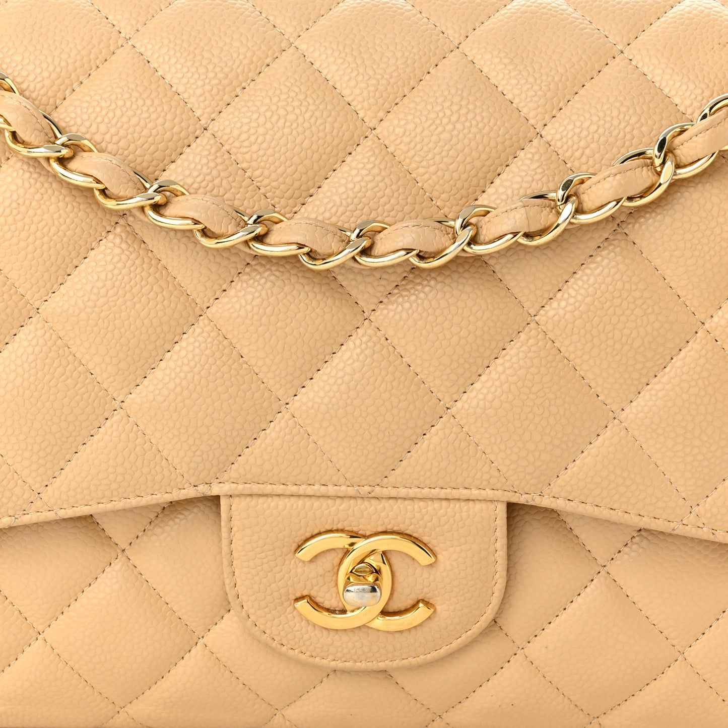 Caviar Quilted Jumbo Double Flap Beige Clair