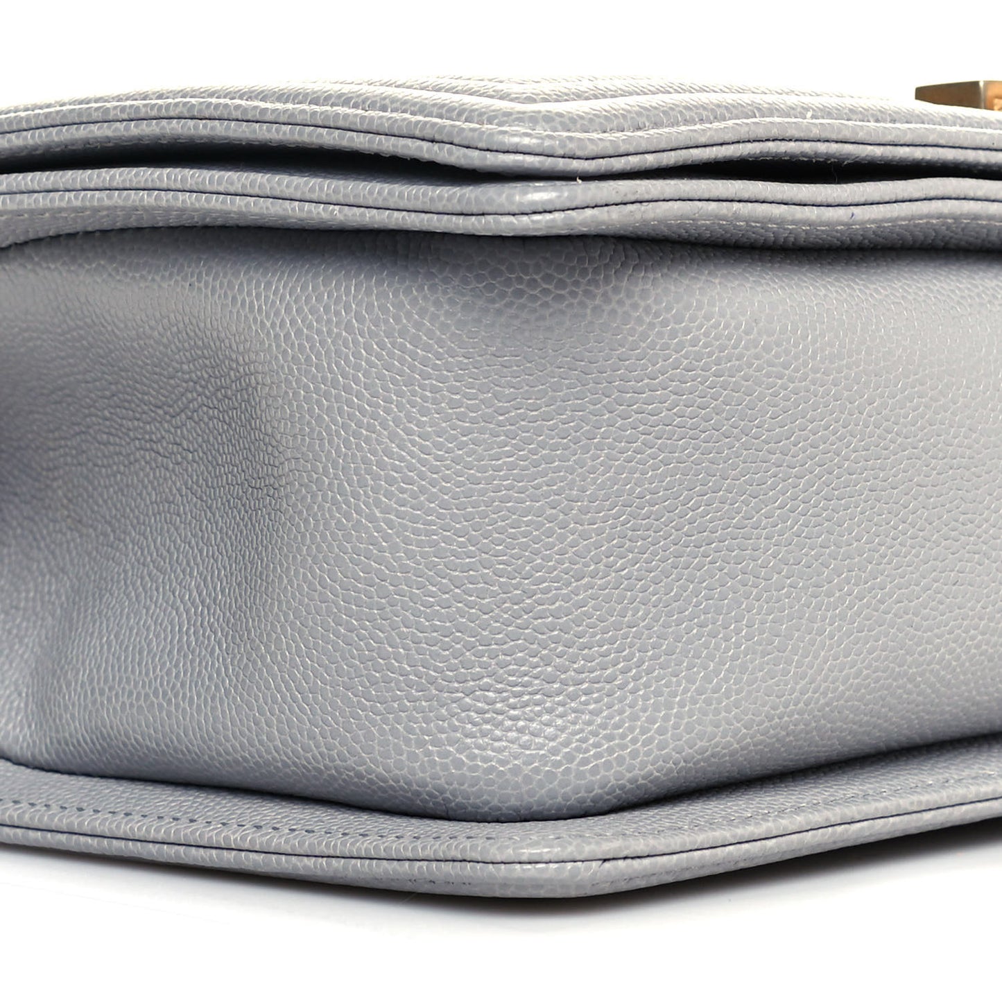 Caviar Quilted Medium Boy Flap Light Grey