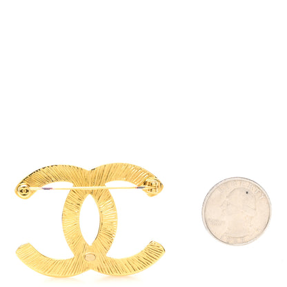 Chanel Metal CC Brooch Gold 2 of 4