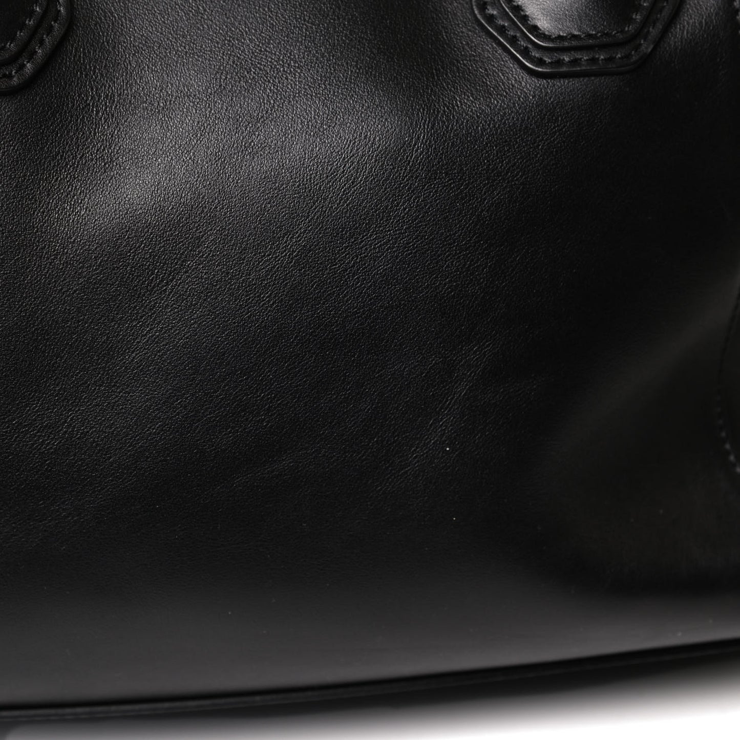 Smooth Calfskin Small Soft Antigona Black