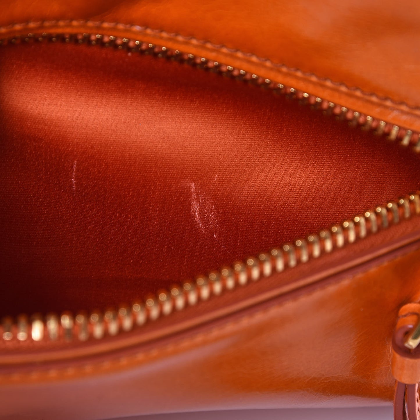 Vitello Shine Zip Tote Papaya