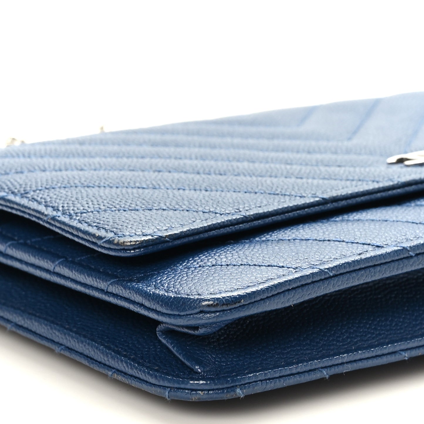 Caviar Chevron Quilted Wallet On Chain WOC Navy