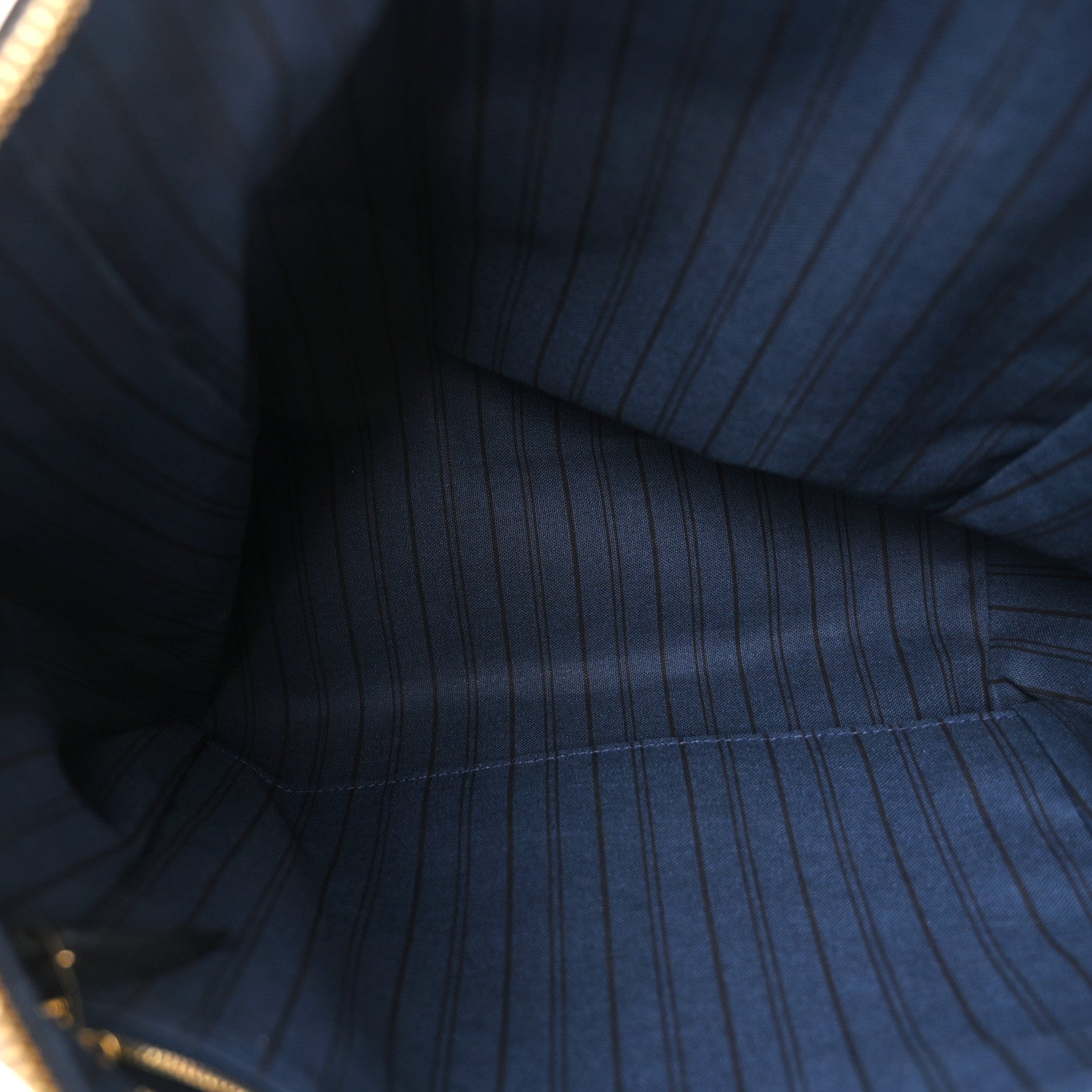 Louis Vuitton Empreinte Lumineuse PM Infini 5 of 10