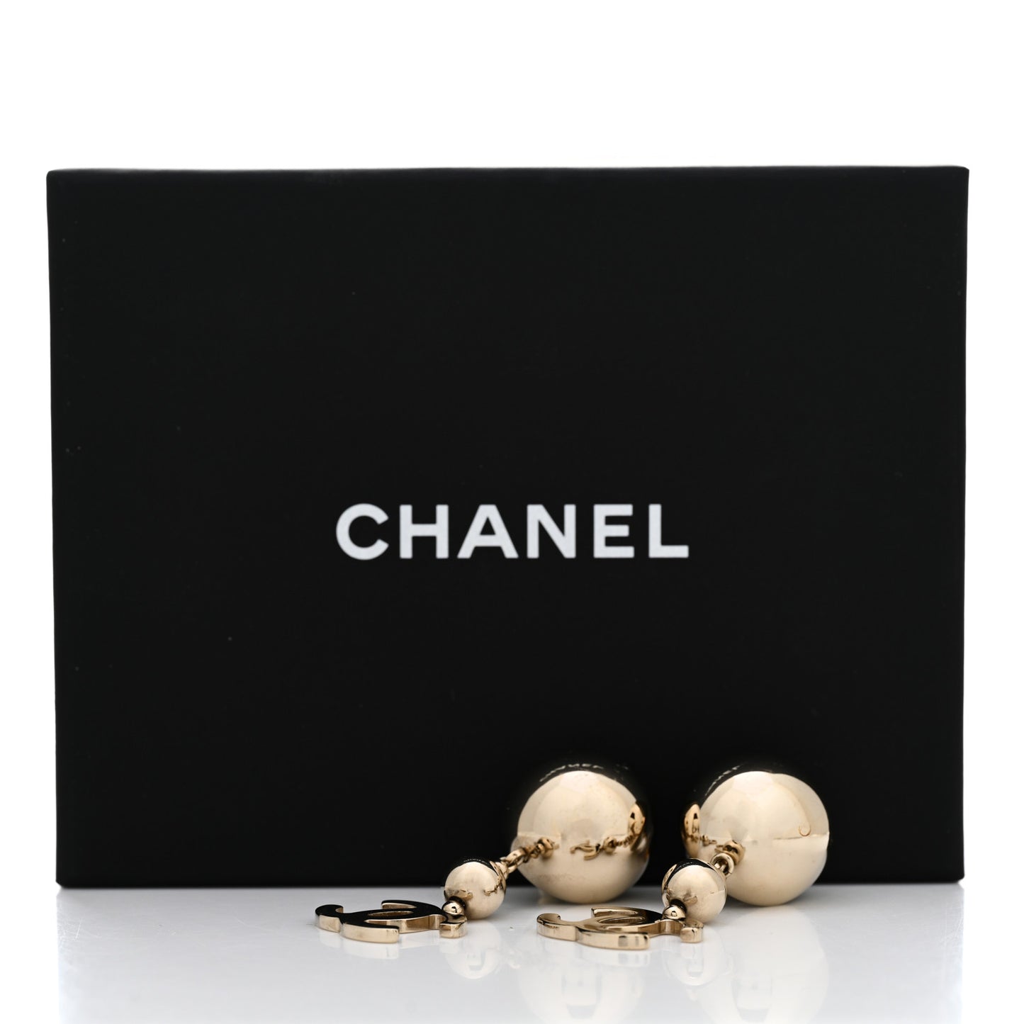 Metal CC Single Bead Drop Earrings Gold