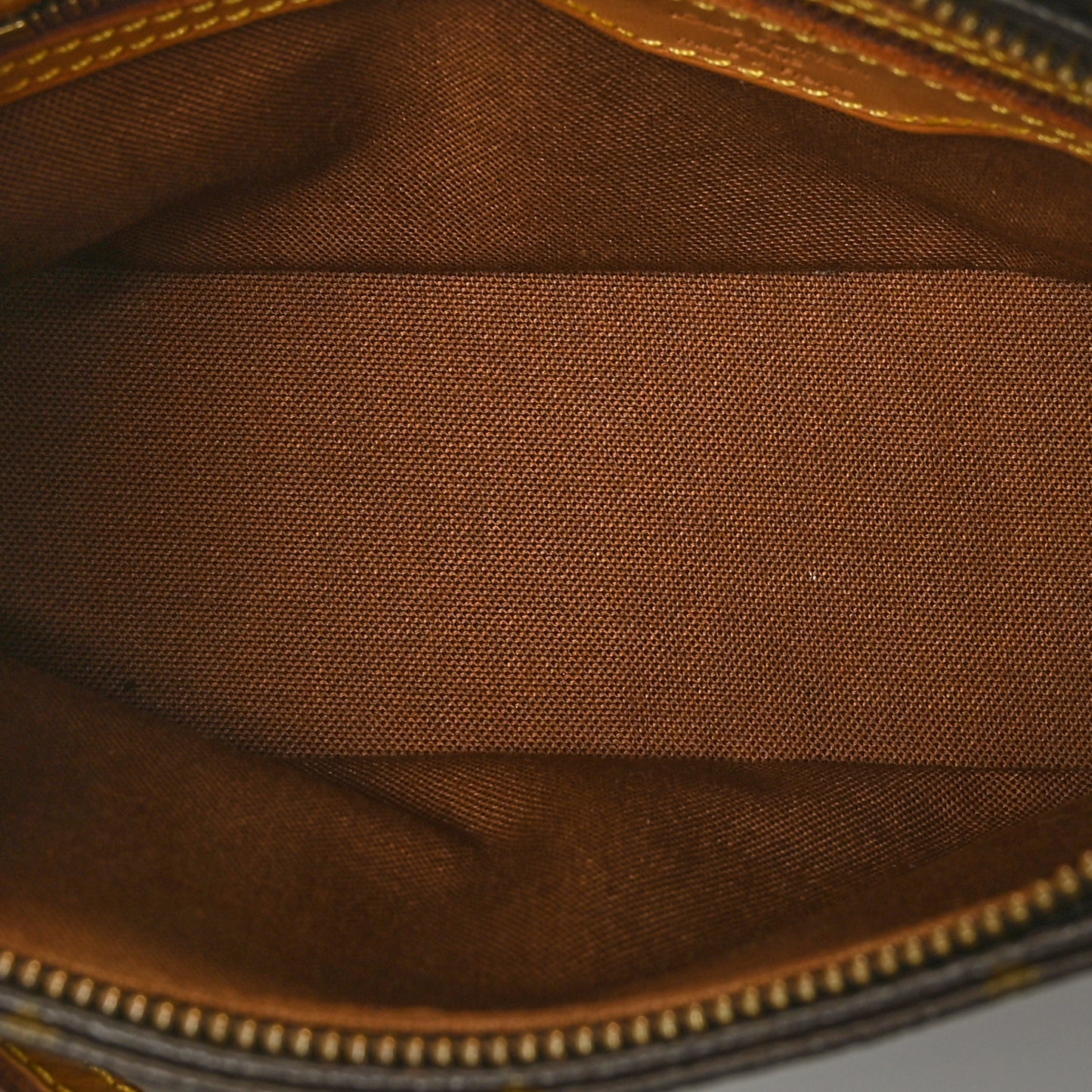 Monogram Trotteur