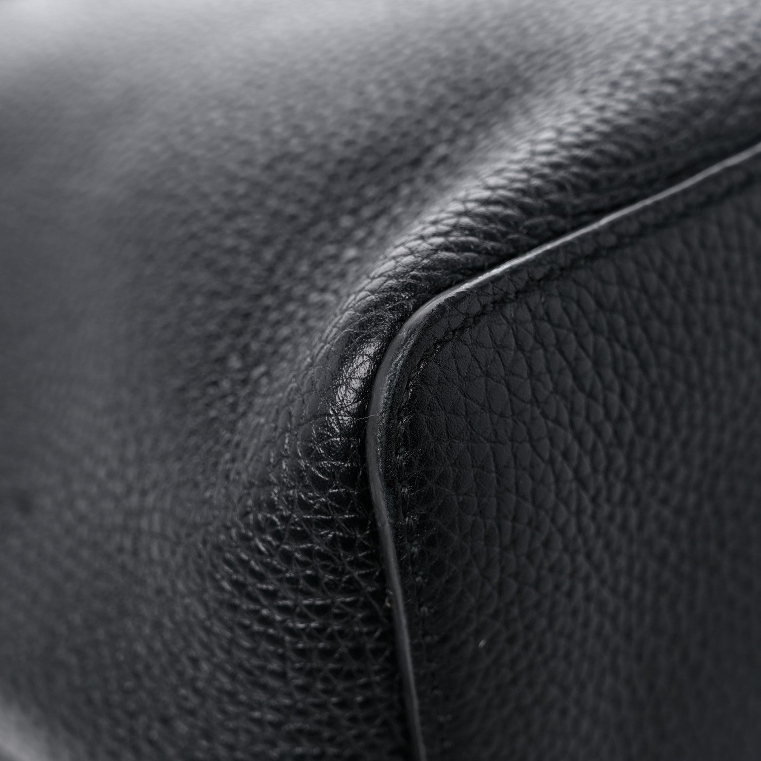 Gucci Pebbled Calfskin Large Soho Hobo Black 8 of 14