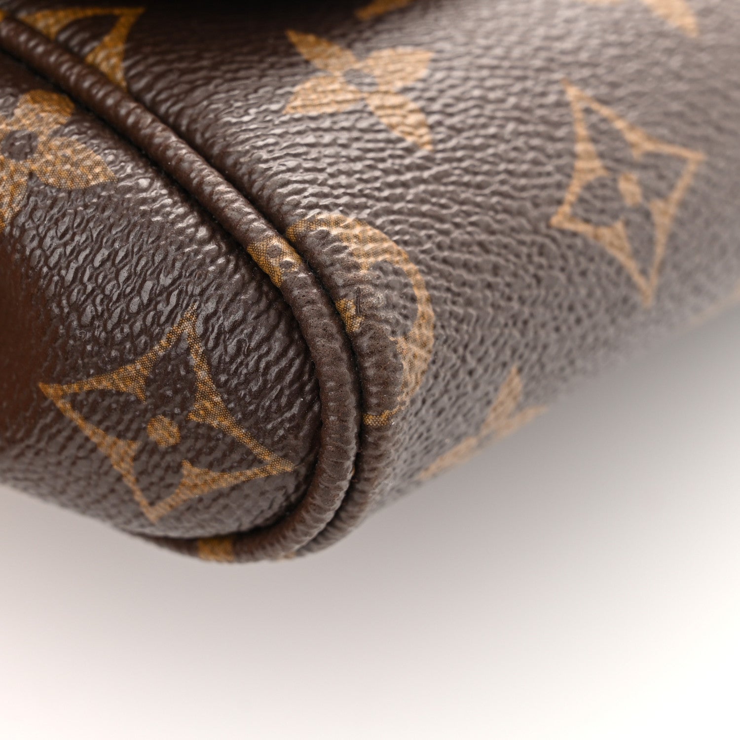 Louis Vuitton Monogram Favorite MM 12 of 12
