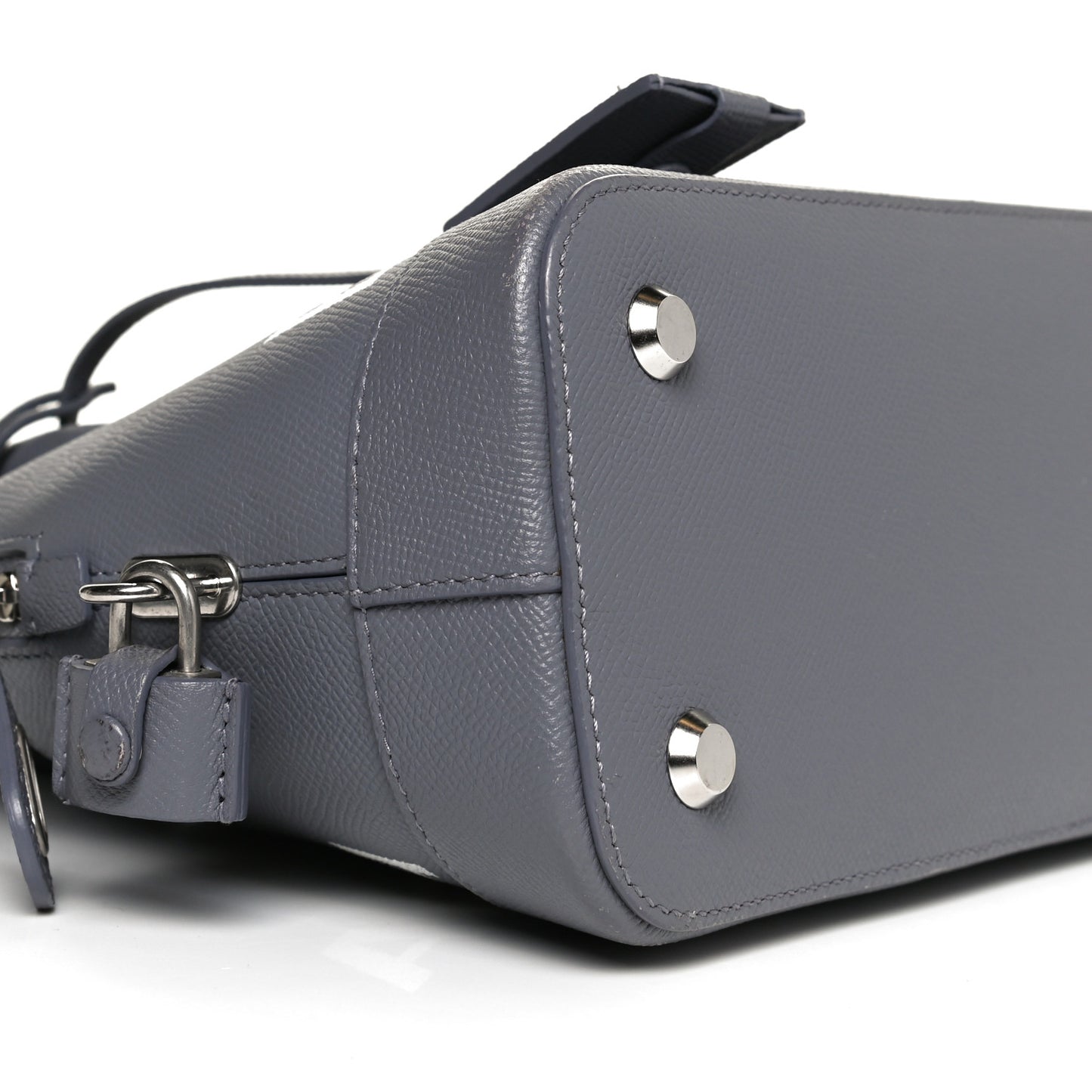Signature Grained Calfskin Logo S Ville Top Handle Bag Gris Perle Fonce White