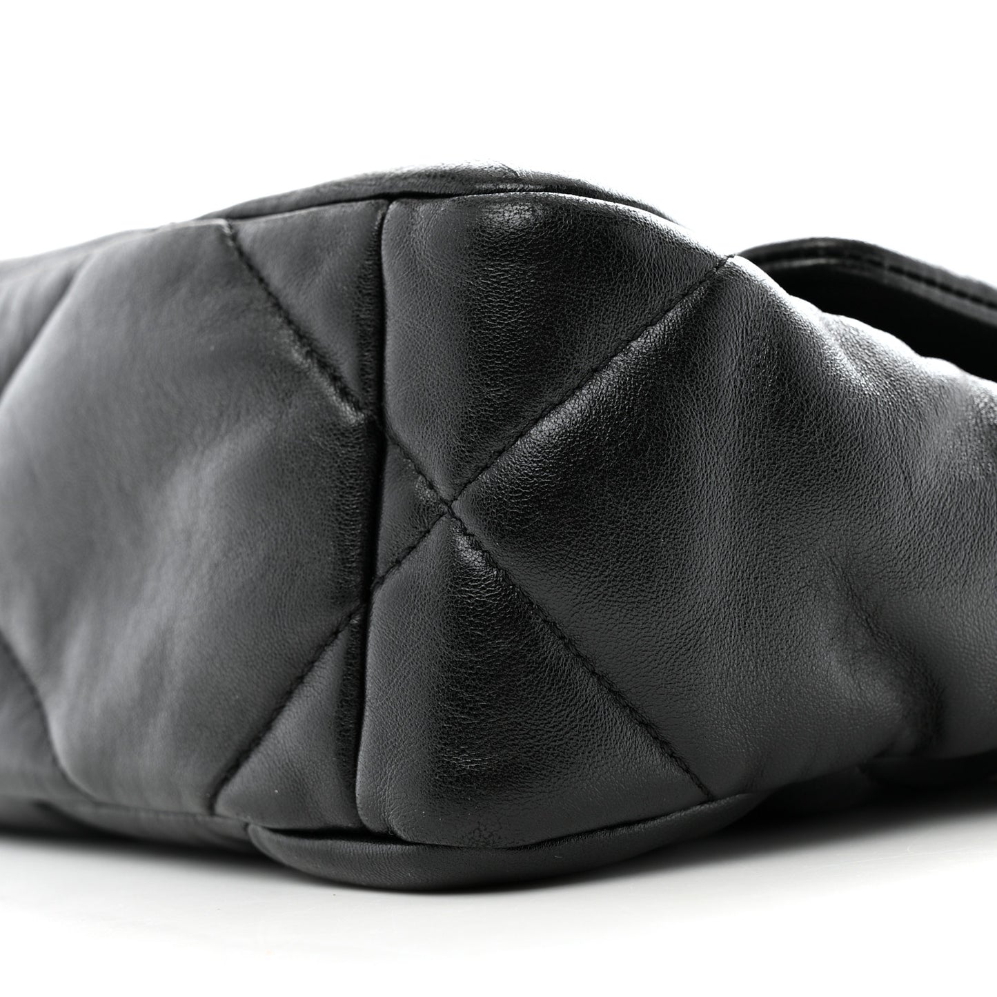 Lambskin Quilted Medium Chanel 19 Flap Black