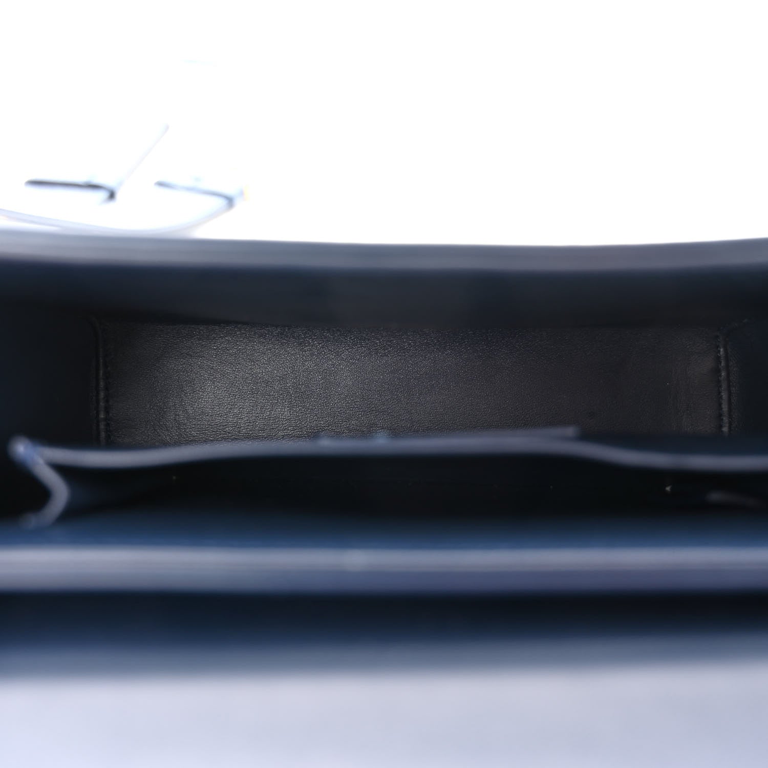 Christian Dior Smooth Calfskin 30 Montaigne Box Bag Navy 5 of 10