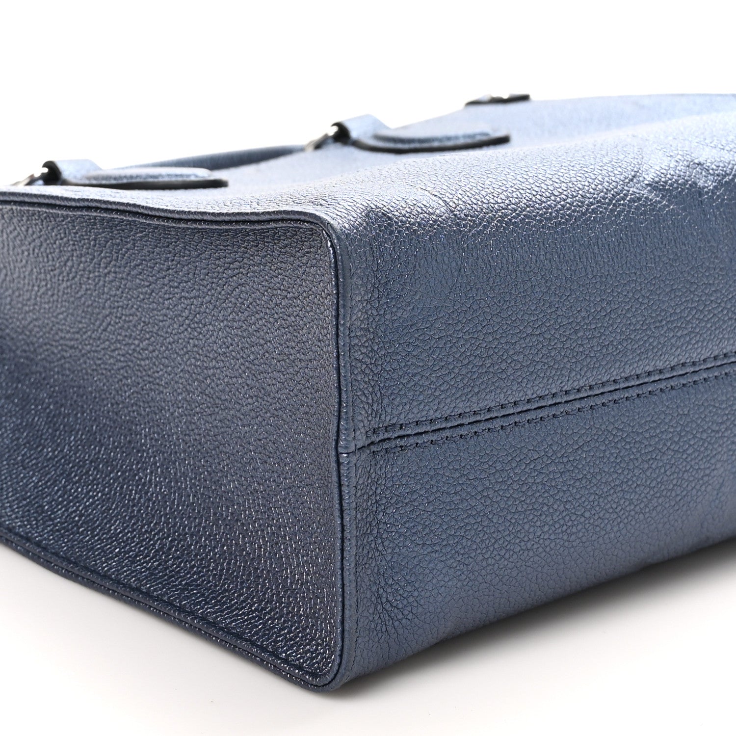 Louis Vuitton Metallic Empreinte Monogram Giant Onthego PM Navy Nacre 8 of 10
