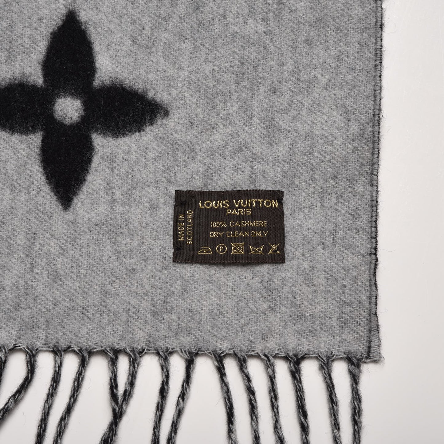 Cashmere Monogram Reykjavik Scarf Black