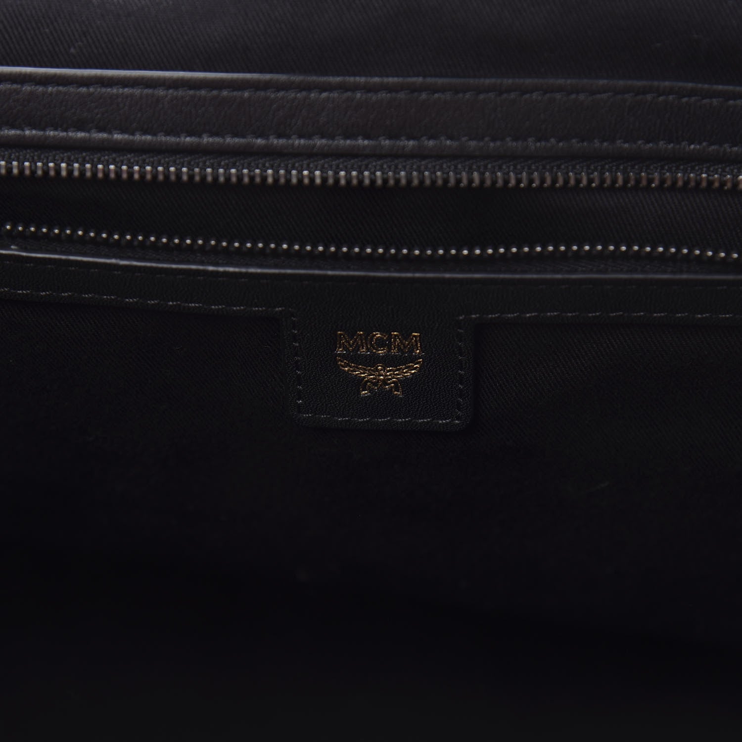MCM Visetos Medium Traveler Weekender Bag Ruby Red 5 of 9
