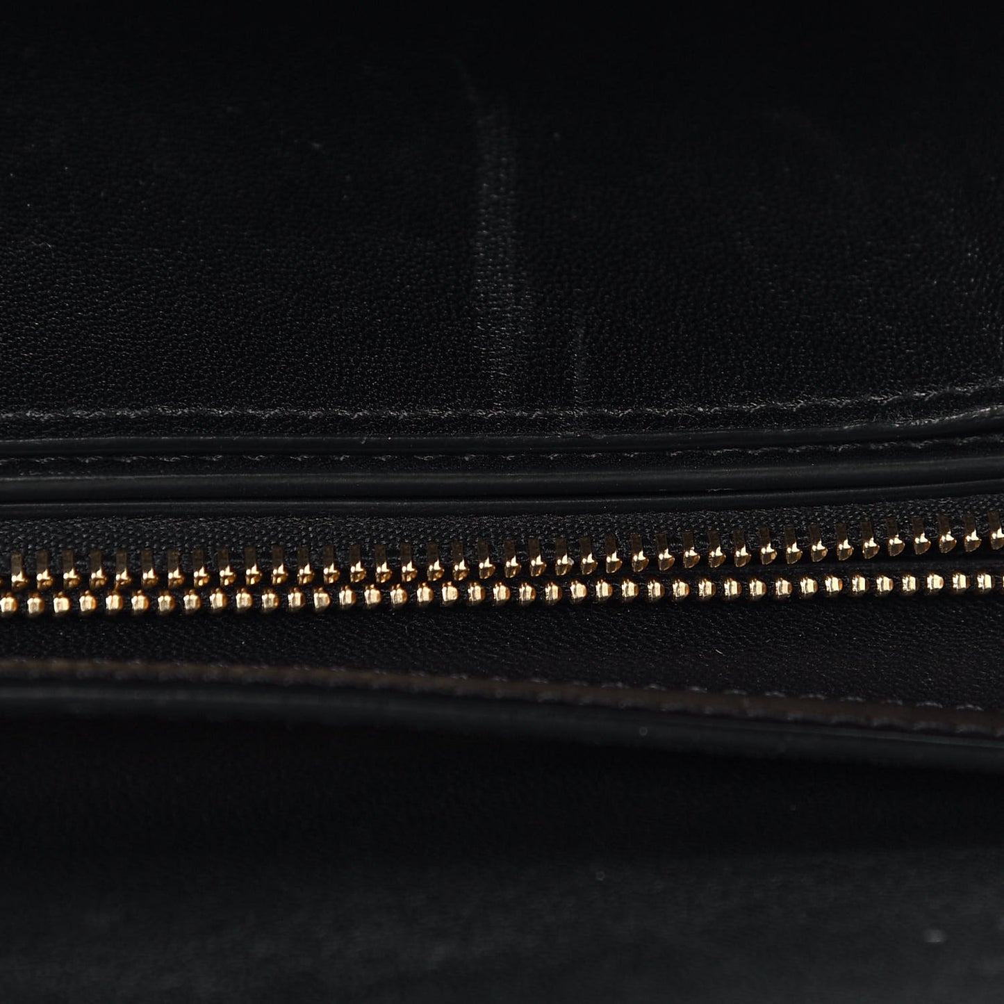 Box Calfskin Medium Classic Box Flap Bag Black