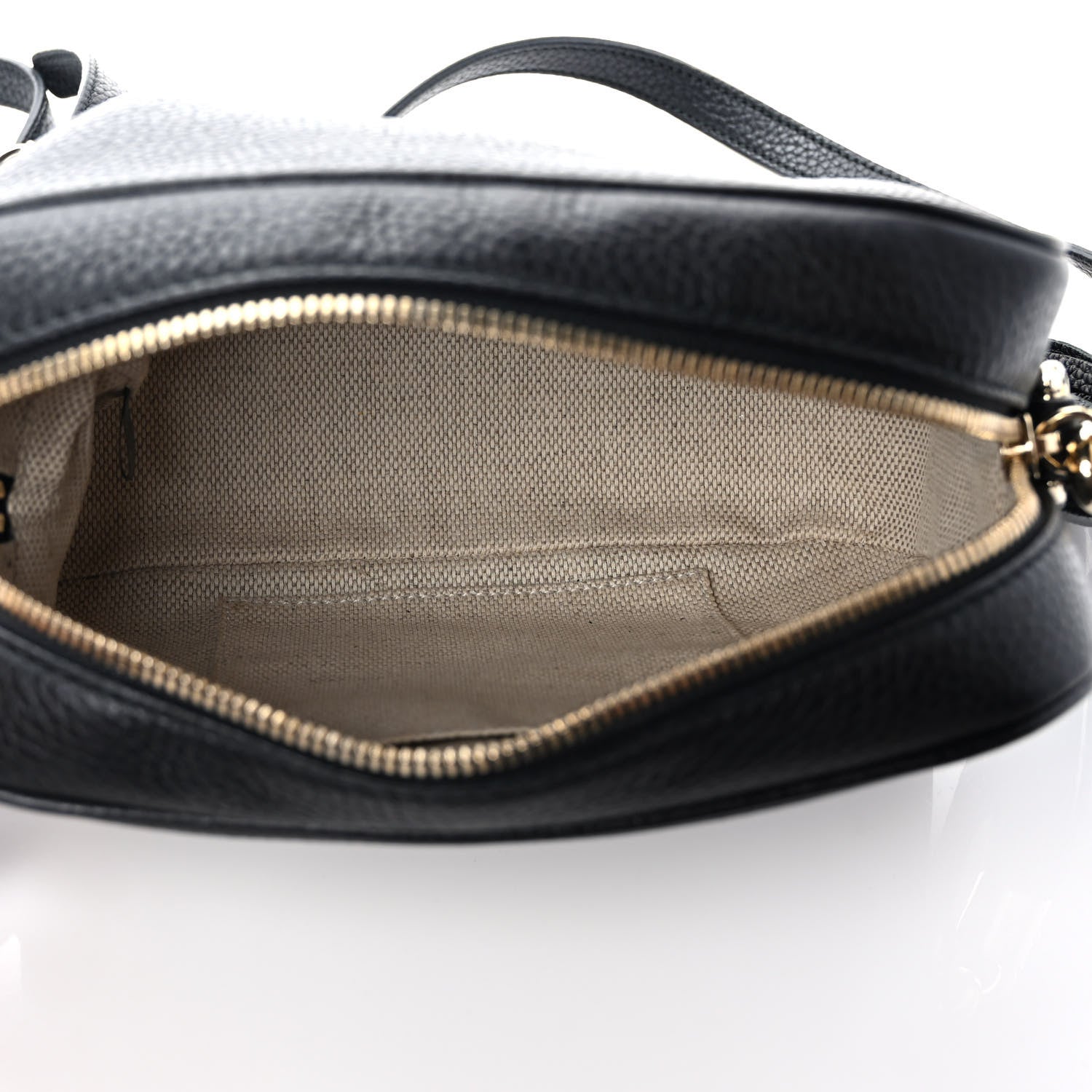 Gucci Pebbled Calfskin Small Soho Disco Bag Black 5 of 9