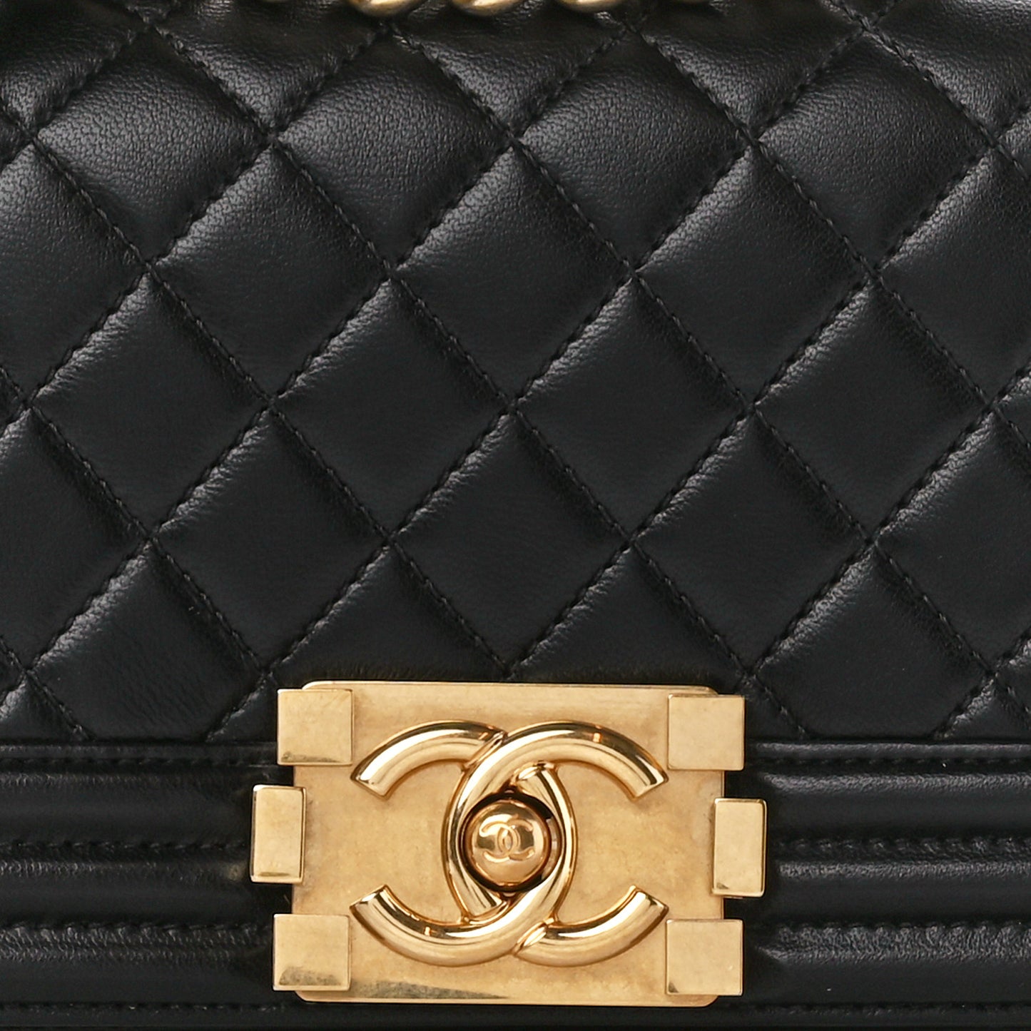 Lambskin Quilted Small Boy Flap Black