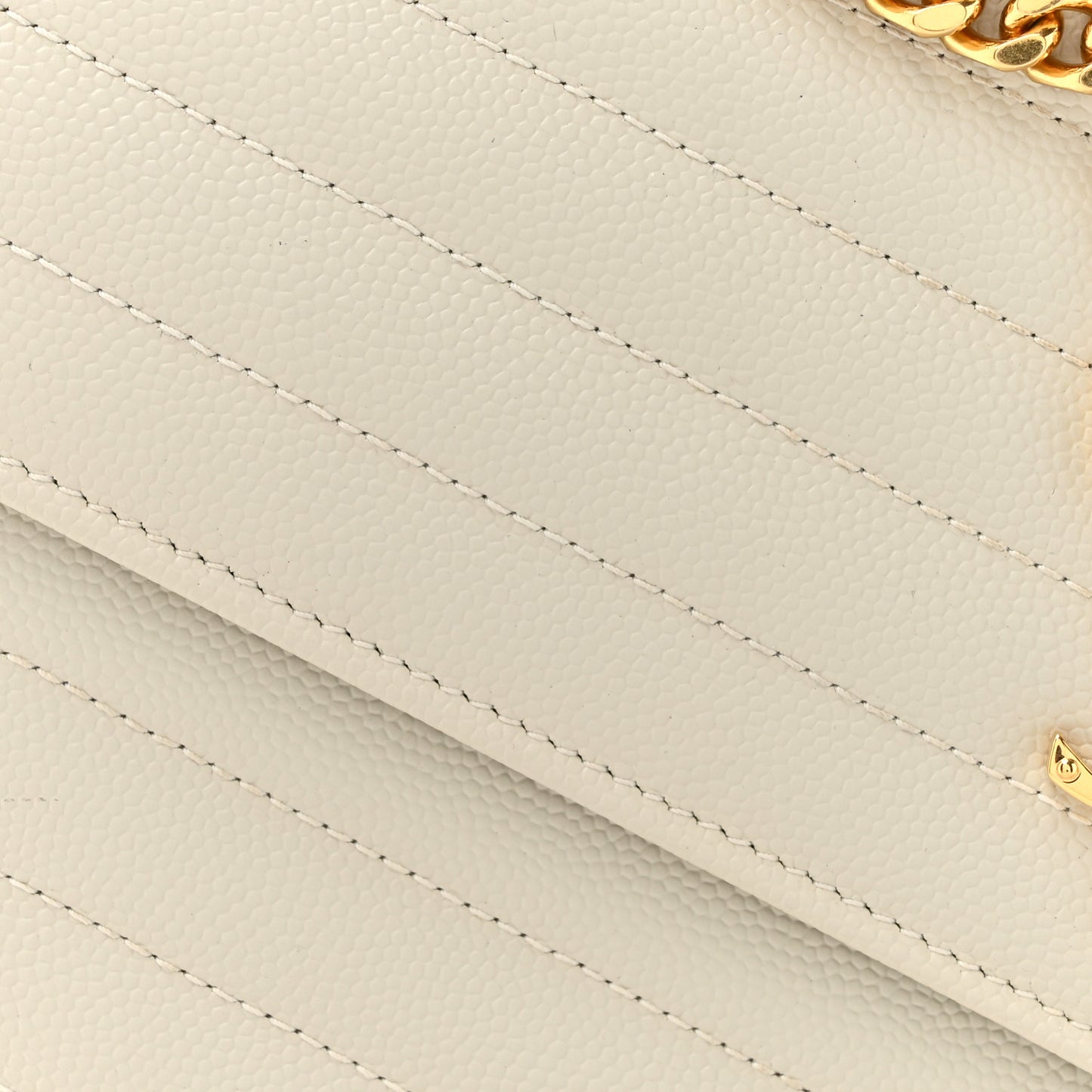 Grain De Poudre Matelasse Chevron Monogram Chain Wallet Crema Soft