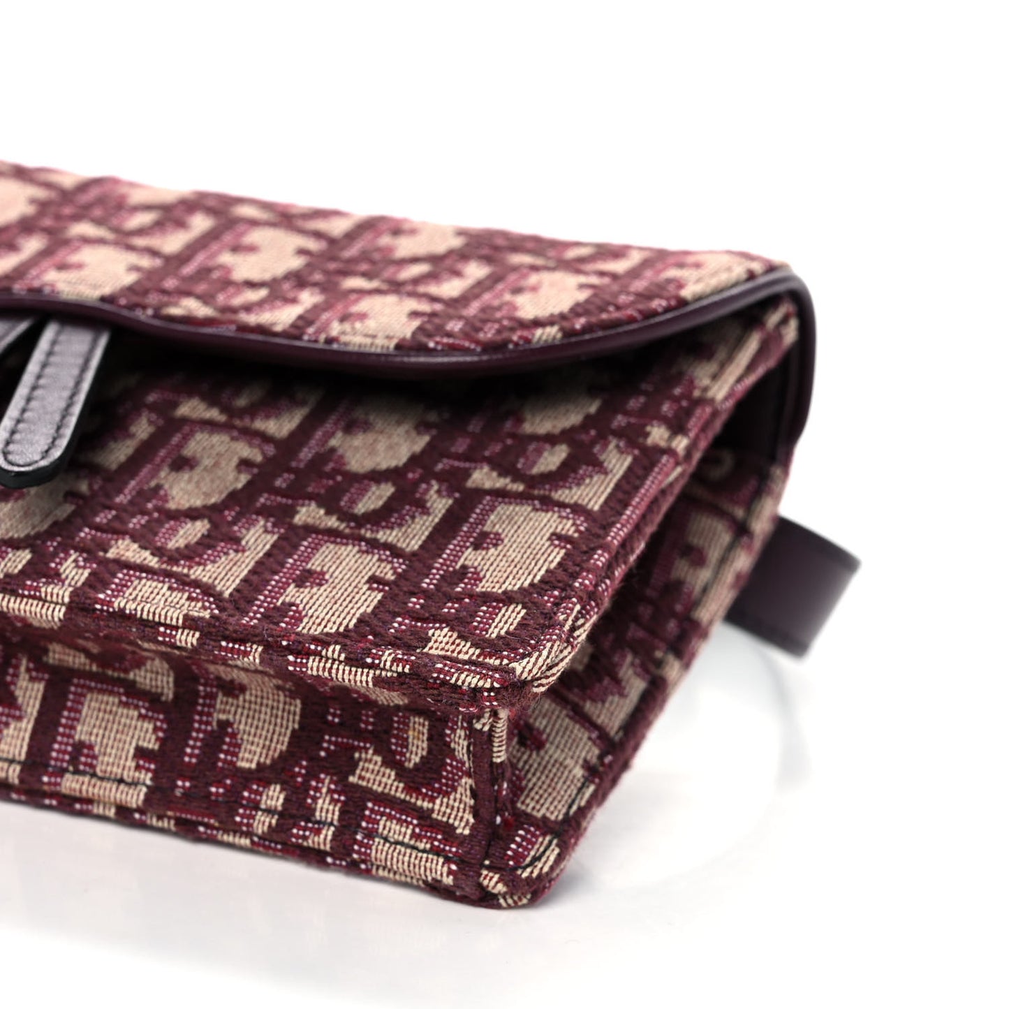 Oblique Saddle Belt Bag Bordeaux