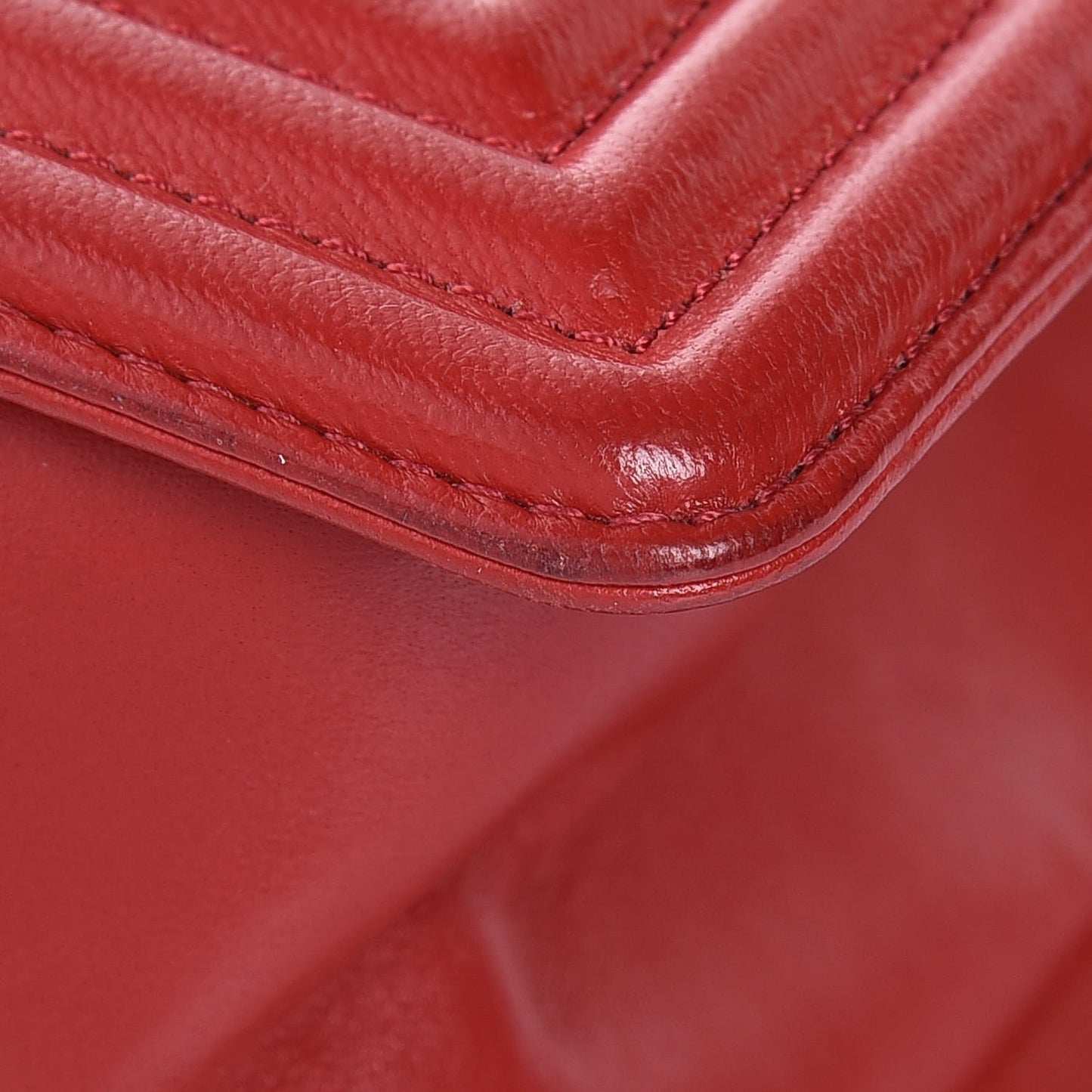 Lambskin Quilted Medium Boy Flap Red