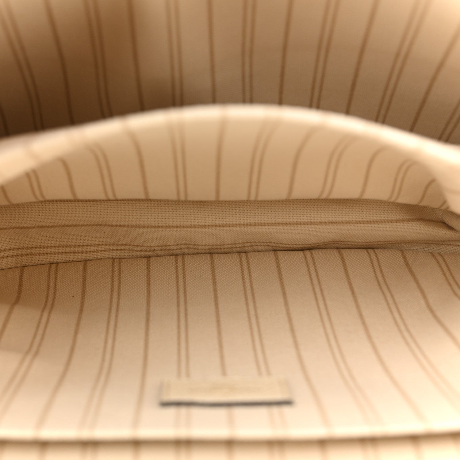 Louis Vuitton Empreinte Pochette Metis Creme 5 of 10