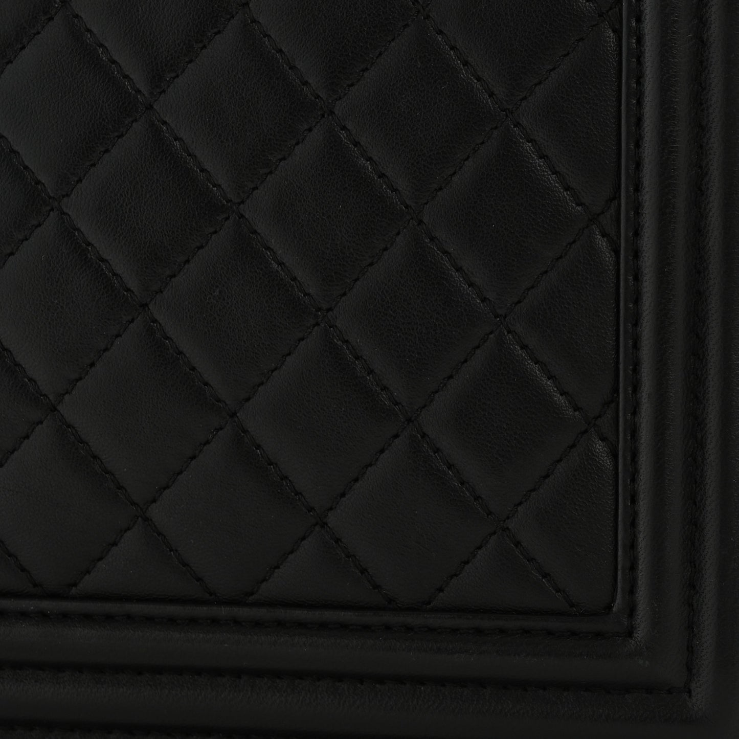 Lambskin Quilted New Medium Boy Flap Black
