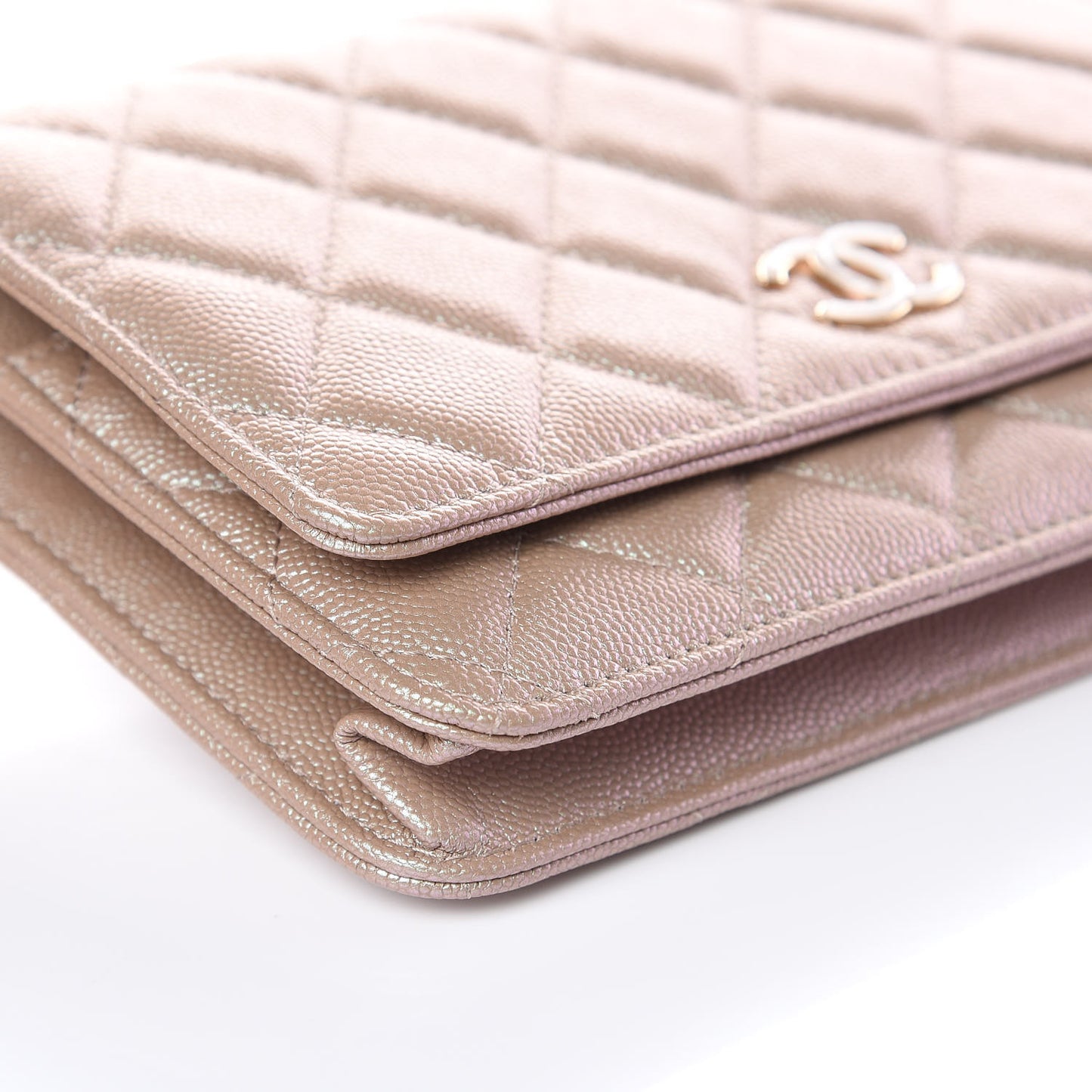 Iridescent Caviar Quilted Wallet On Chain WOC Beige