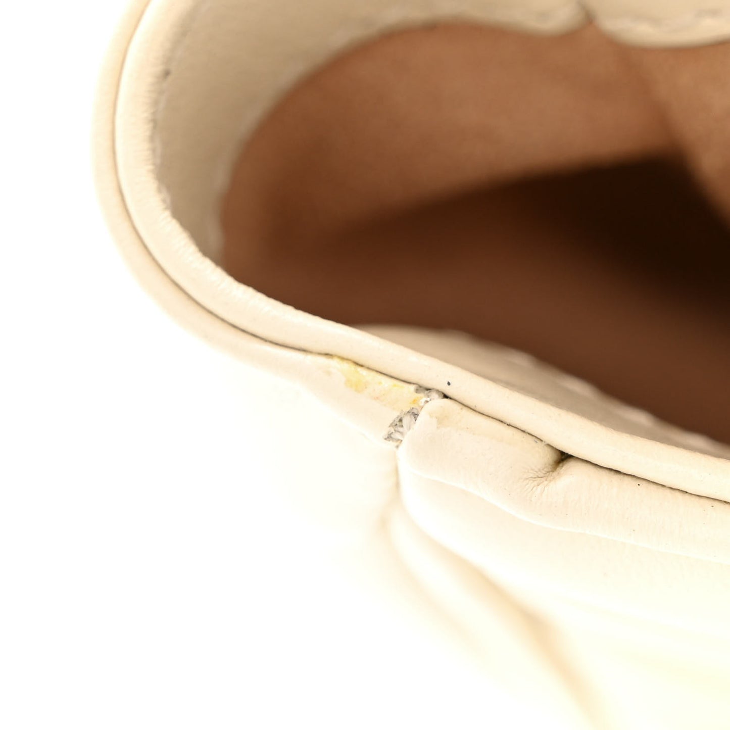 Calfskin Matelasse Small GG Marmont Shoulder Bag White