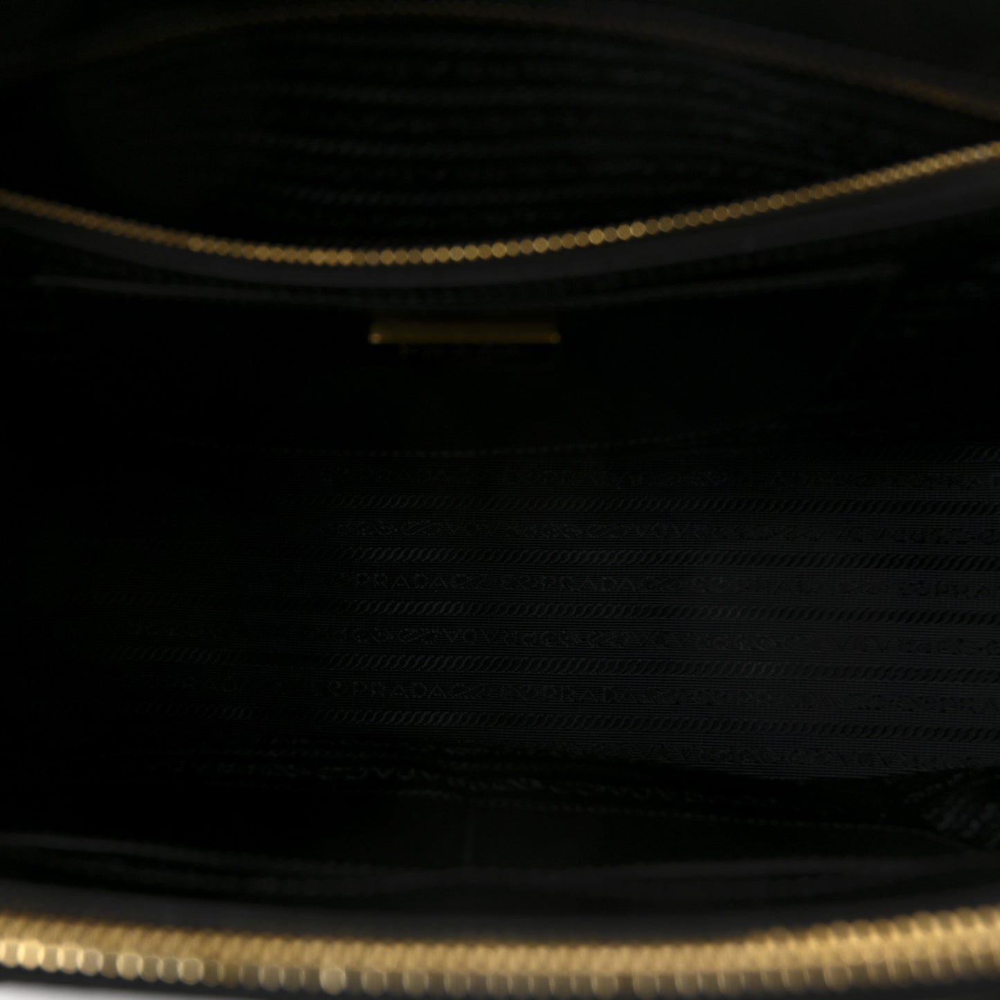 Saffiano Lux Extra Large Galleria Double Zip Tote Black
