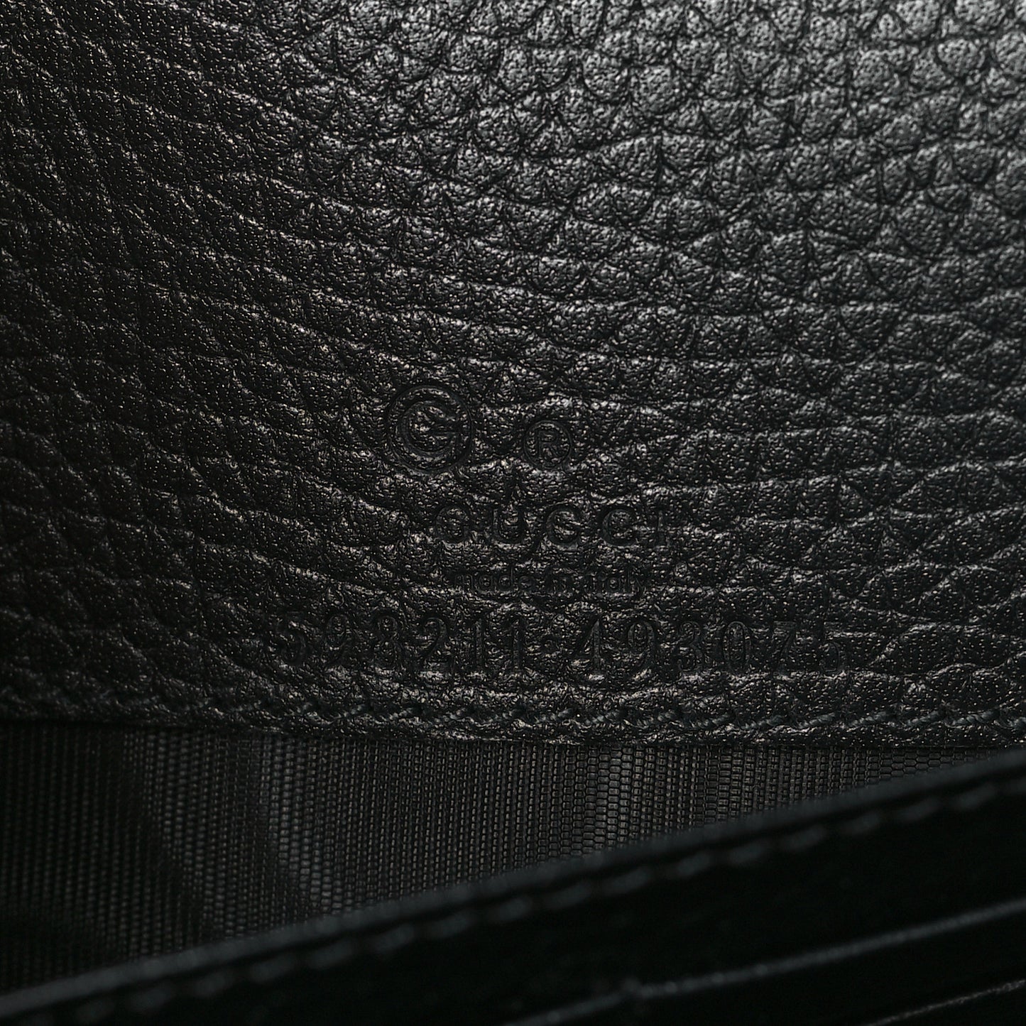 Pebbled Calfskin Soho Wallet On Chain Black