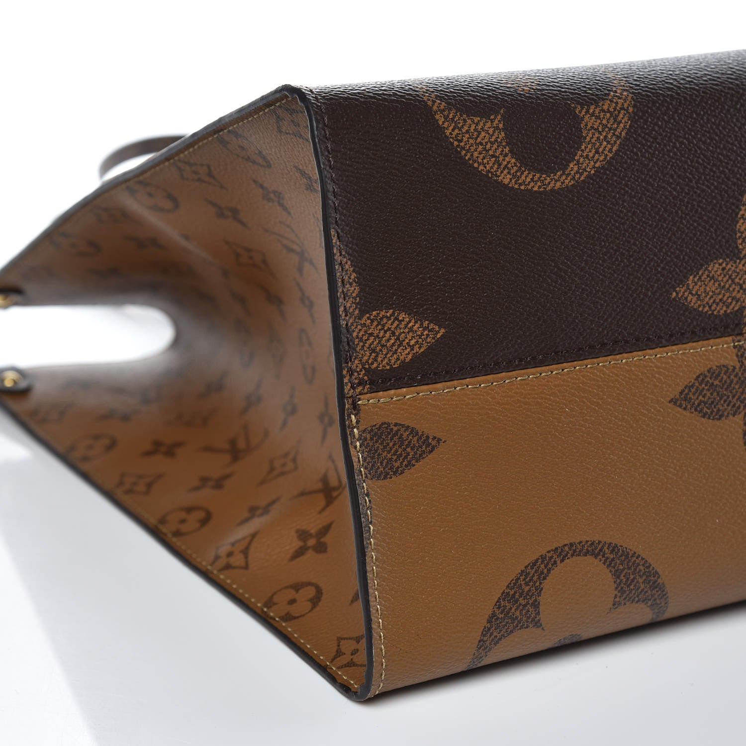 Louis Vuitton Reverse Monogram Giant Onthego GM 9 of 10