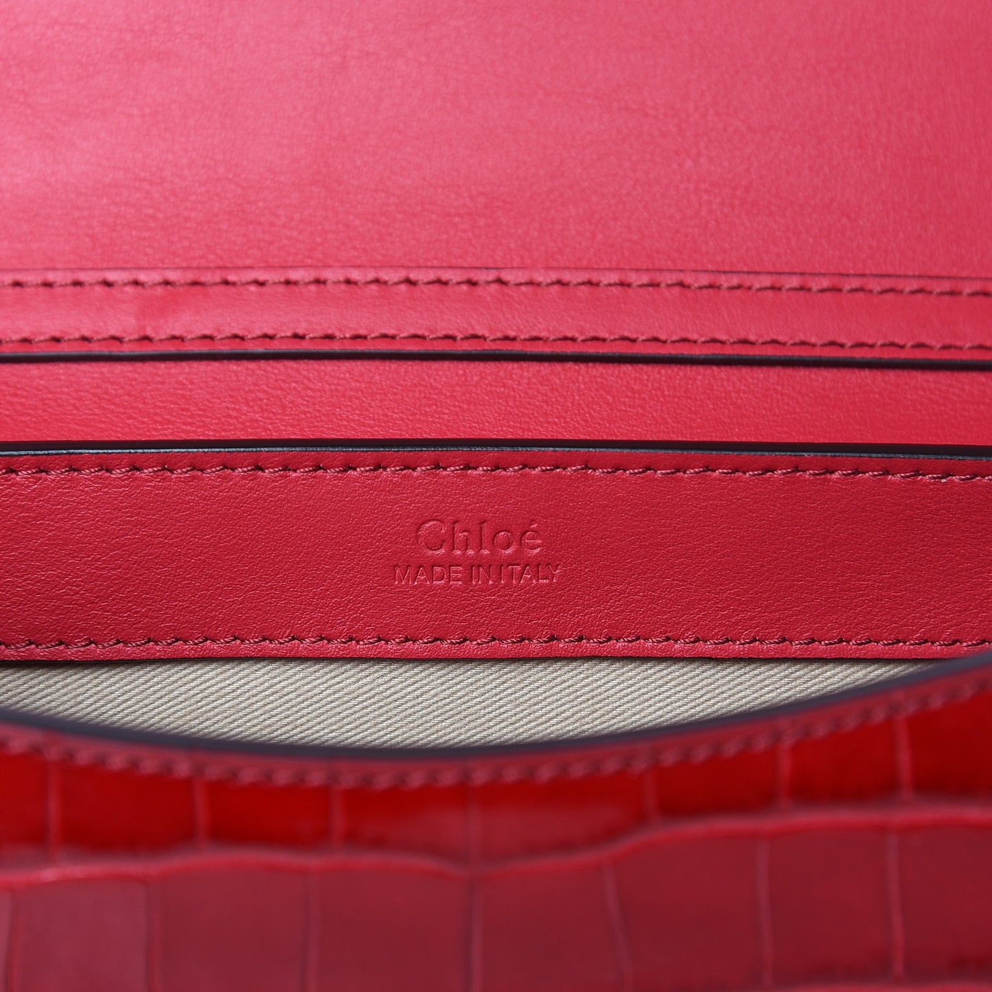 Calfskin Crocodile Embossed C Clutch With Chain Red