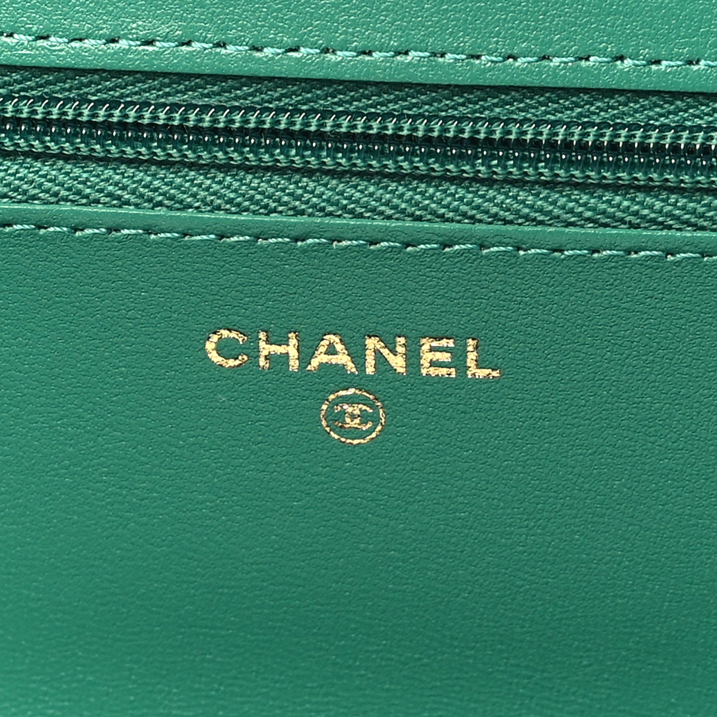 Lambskin Quilted Wallet On Chain WOC Green