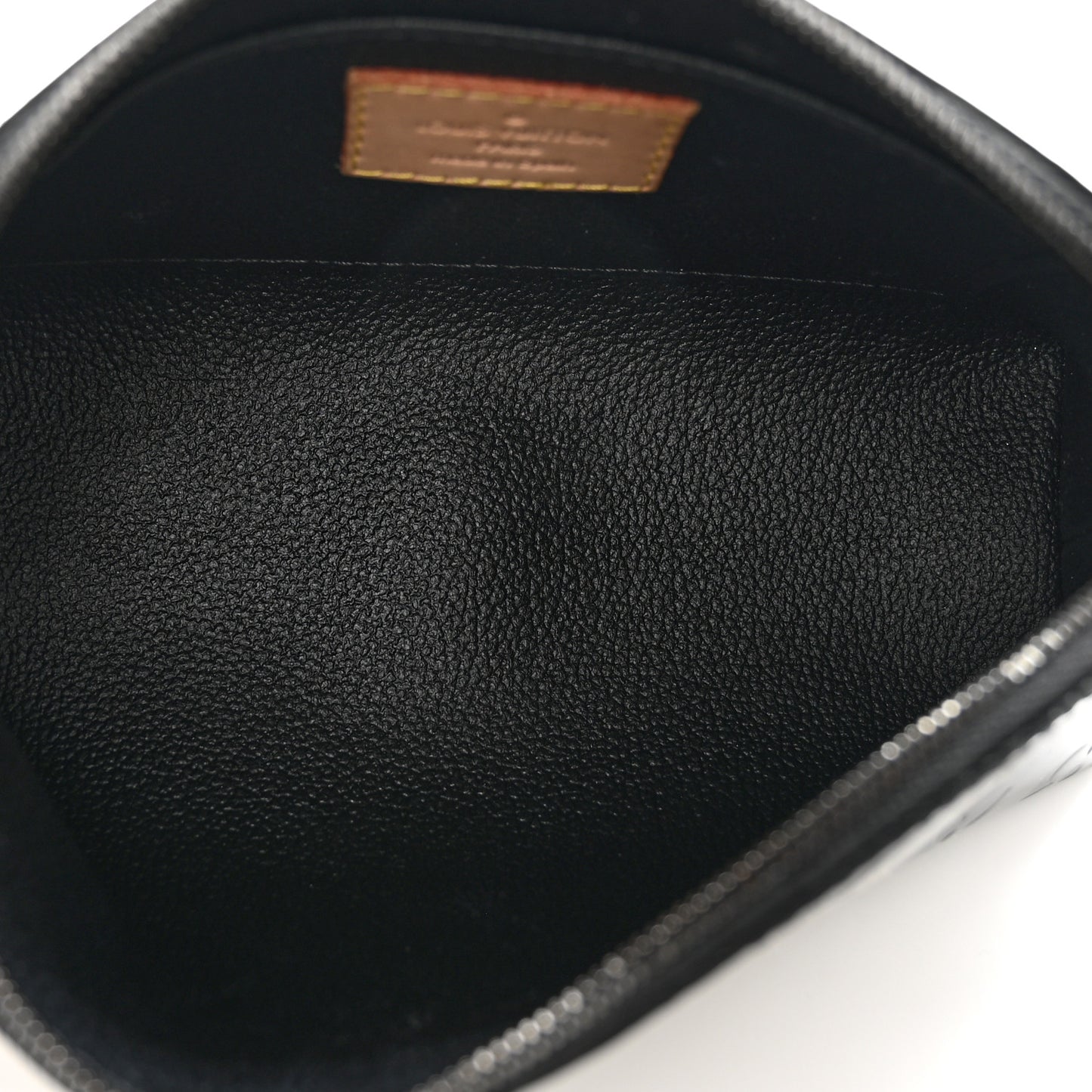 Vernis Cosmetic Pouch Noir Magnetique