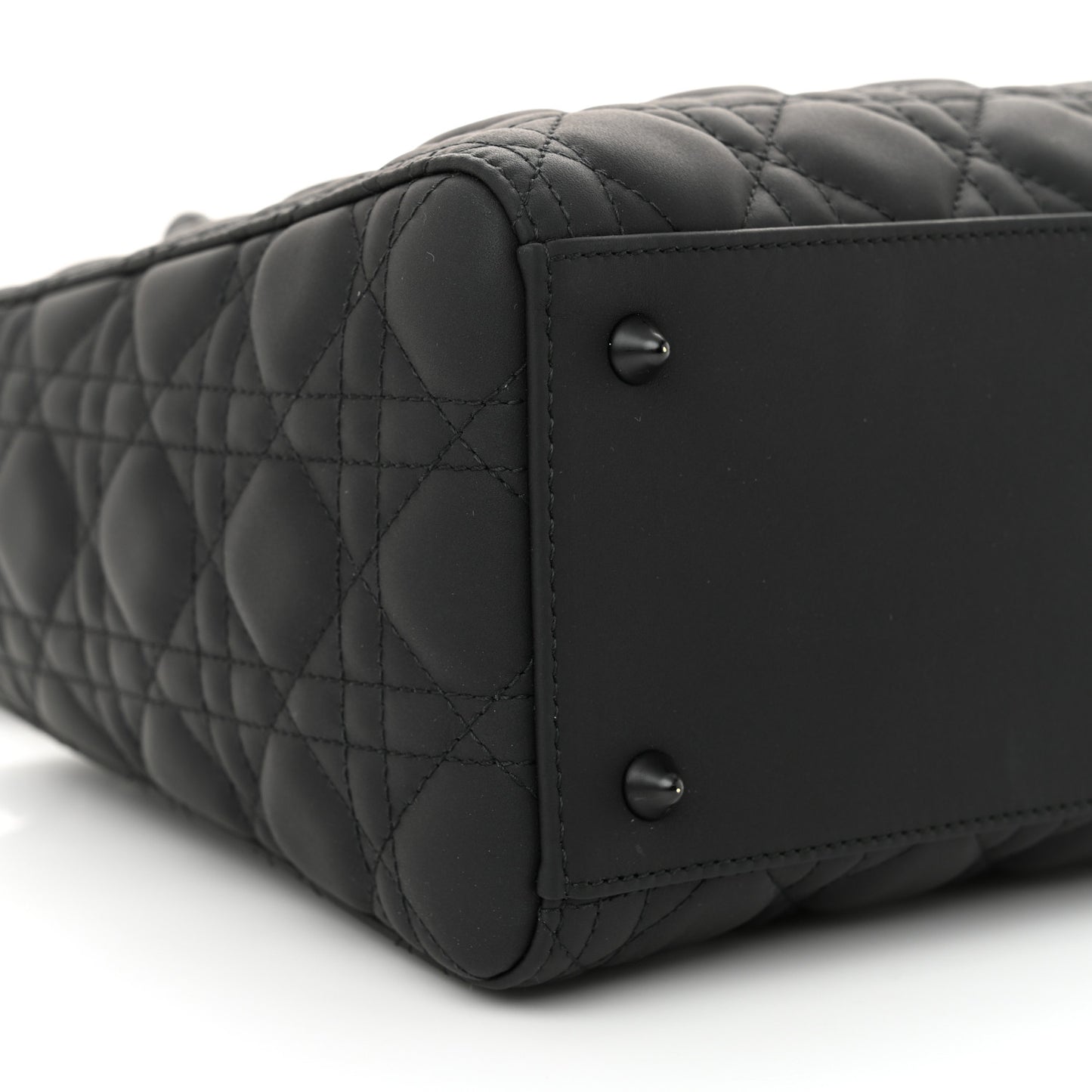 Ultra Matte Calfskin Cannage Medium Lady Dior Black