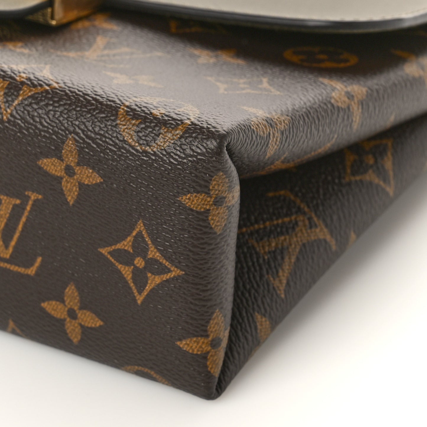 Monogram Locky BB Laurier