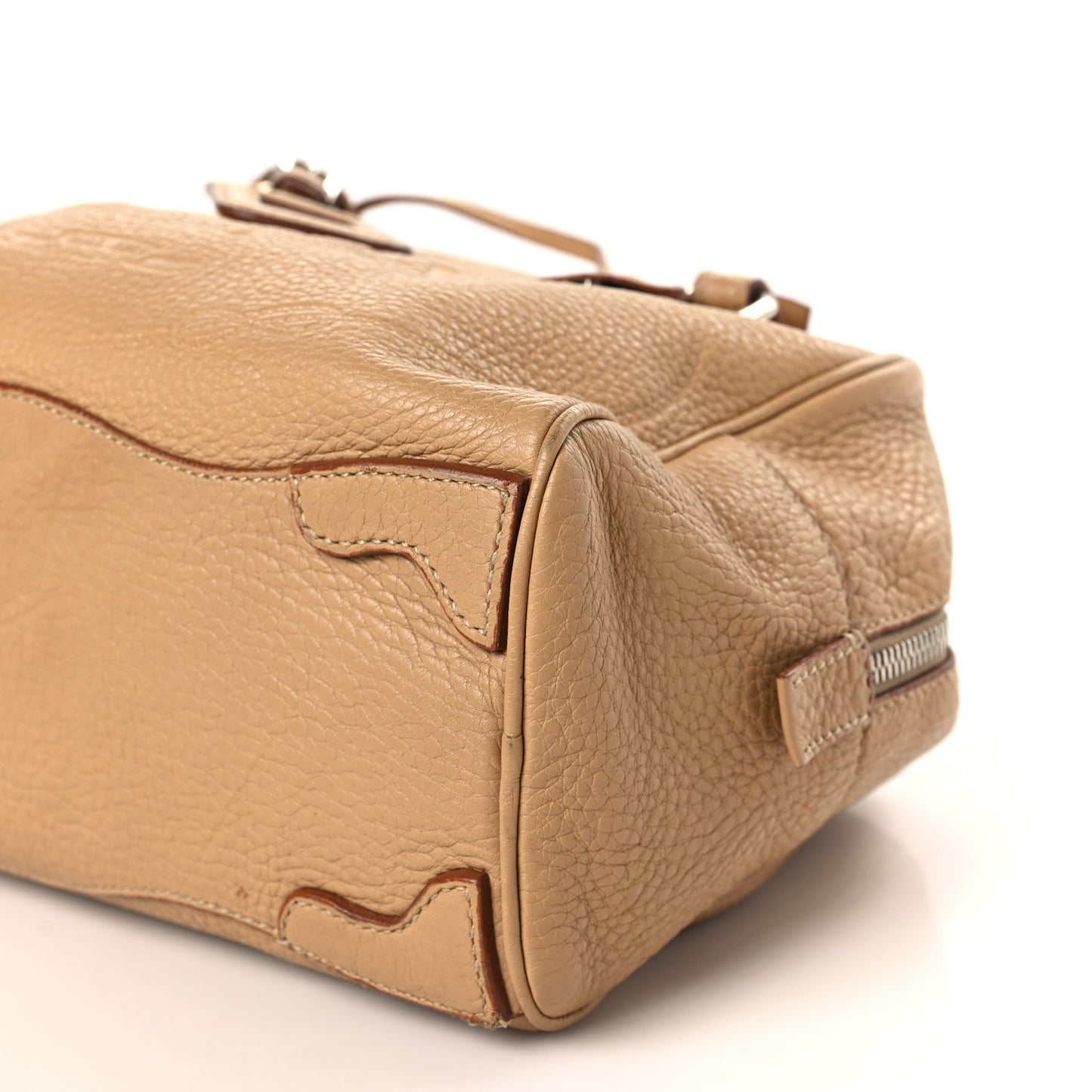 Vitello Daino Embossed Logo Bowler Sughero