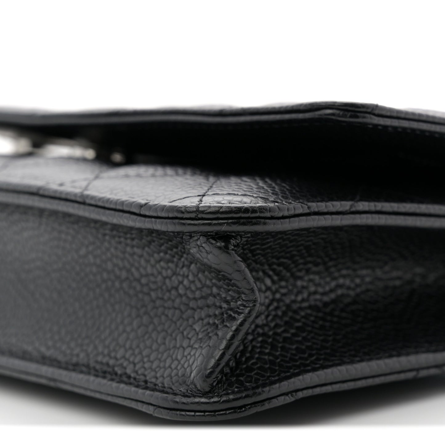 Caviar Quilted Wallet on Chain WOC Black