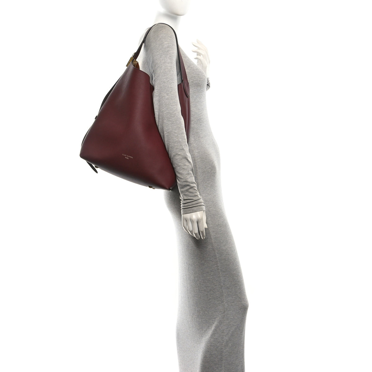 Grained Calfskin Low Key Hobo MM Rouge
