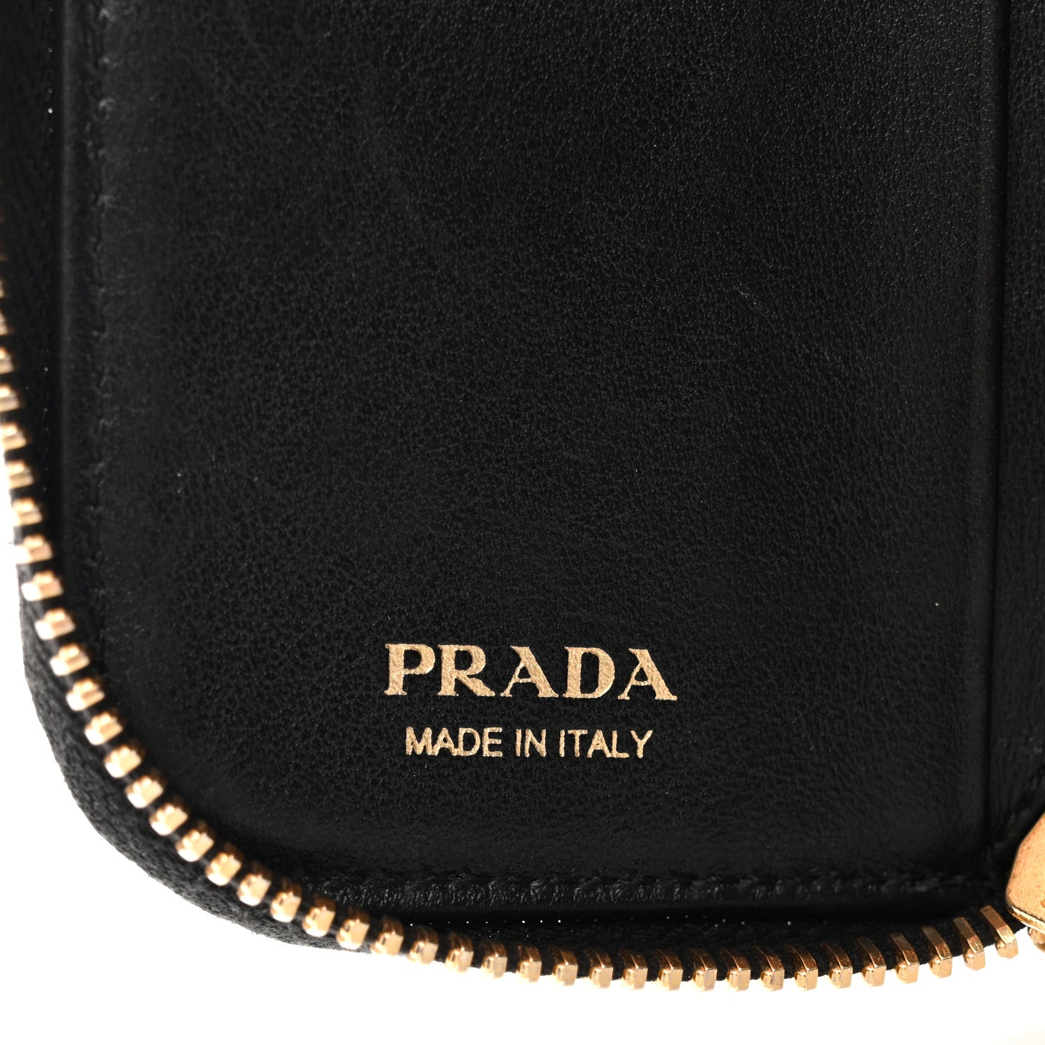 Prada Vitello Move Zip Around 6 Key Holder Black 1813351