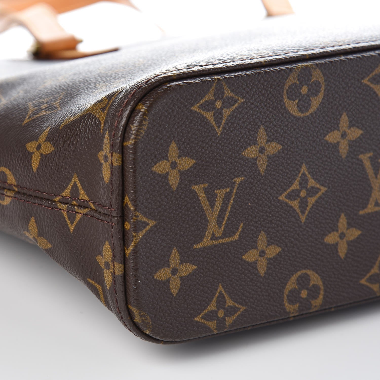 Louis Vuitton Monogram Luco 18 of 19