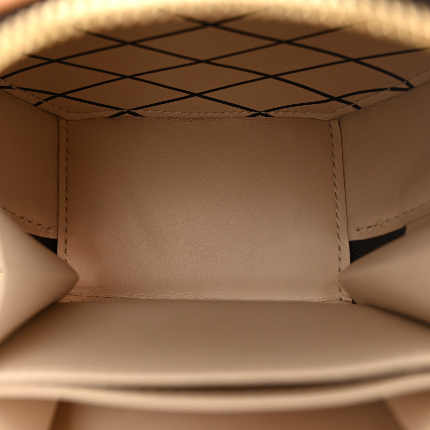 Monogram Mini Boite Chapeau
