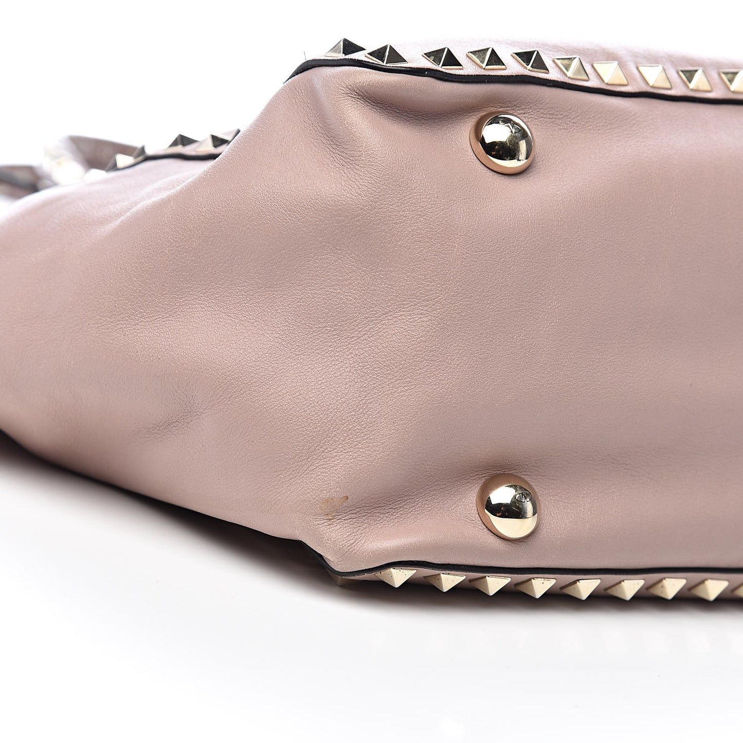 Vitello Medium Rockstud Tote Poudre